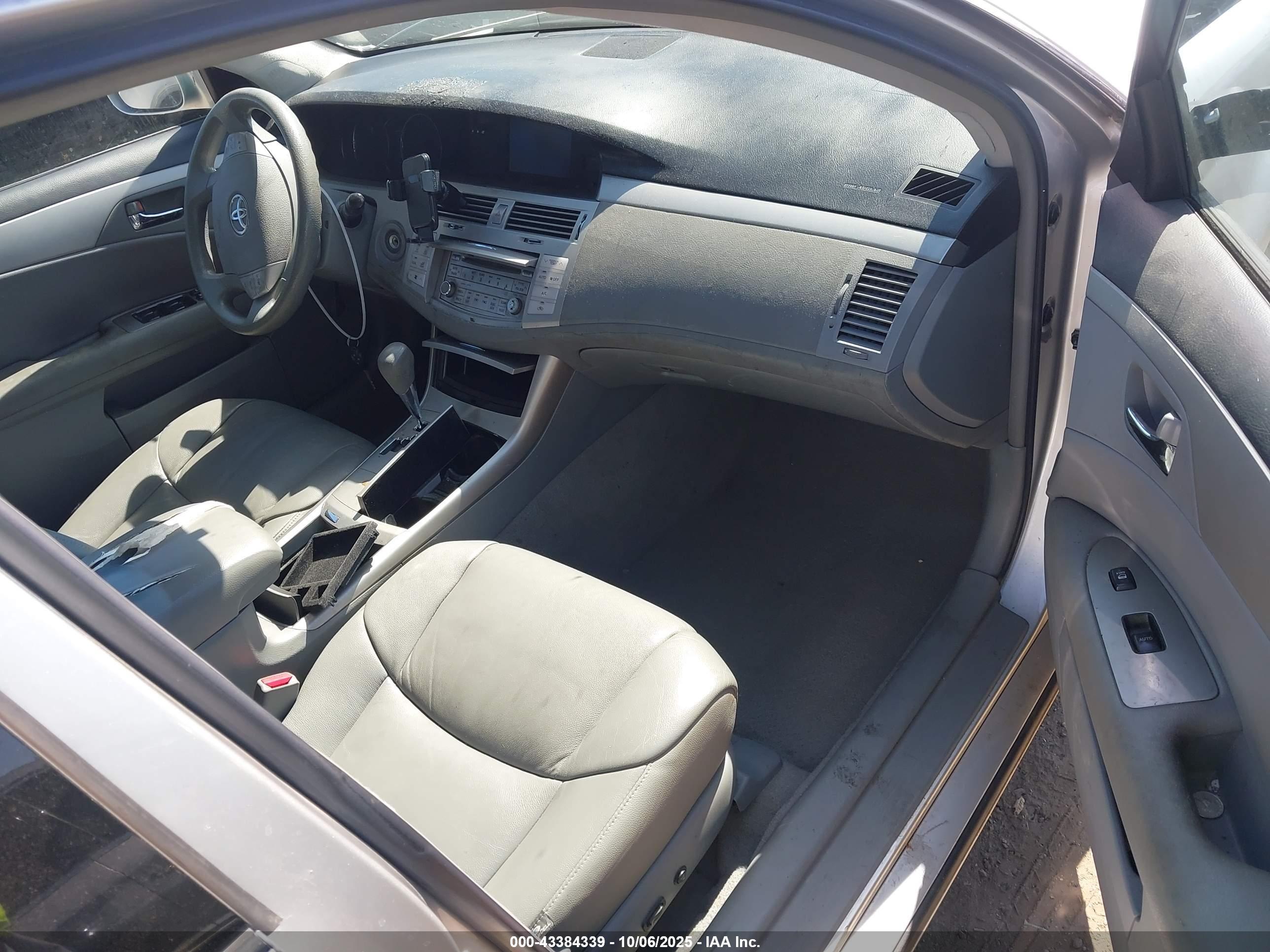2010 Toyota Avalon Xl Серебряный vin: 4T1BK3DB9AU369462