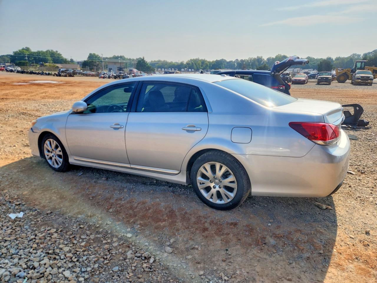2011 Toyota Avalon Base Silver vin: 4T1BK3DB9BU371018