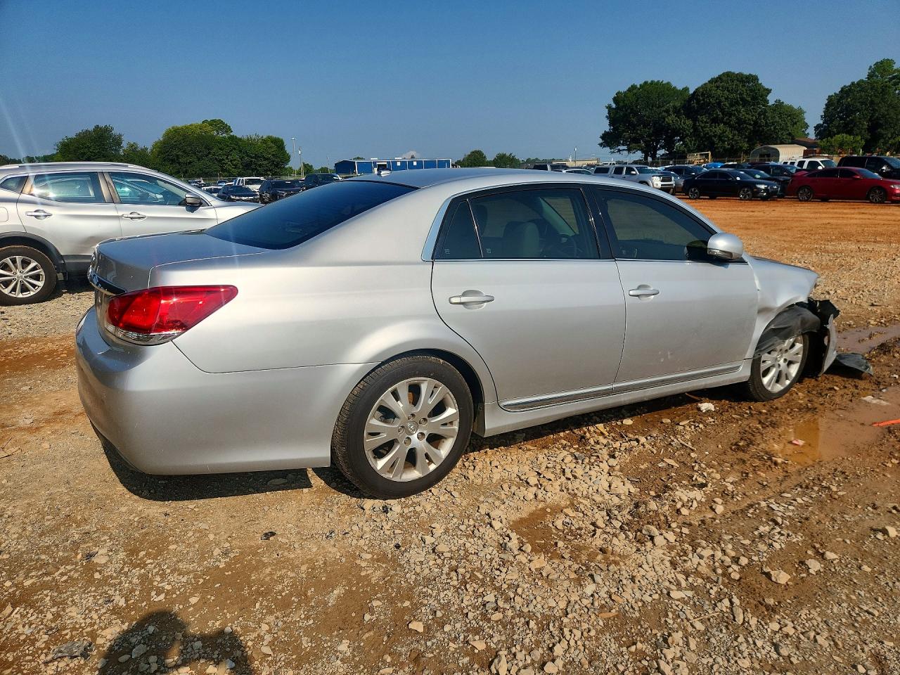 2011 Toyota Avalon Base Silver vin: 4T1BK3DB9BU371018