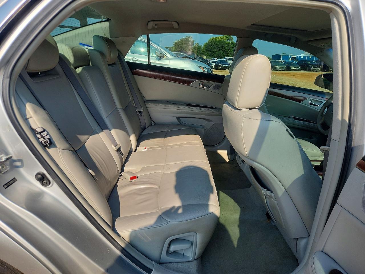2011 Toyota Avalon Base Silver vin: 4T1BK3DB9BU371018