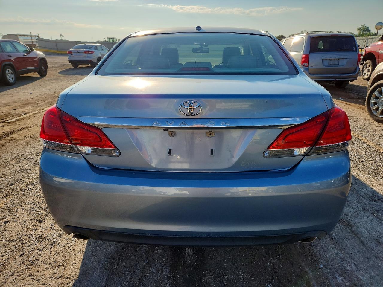 2011 Toyota Avalon Limited Blue vin: 4T1BK3DB9BU390667