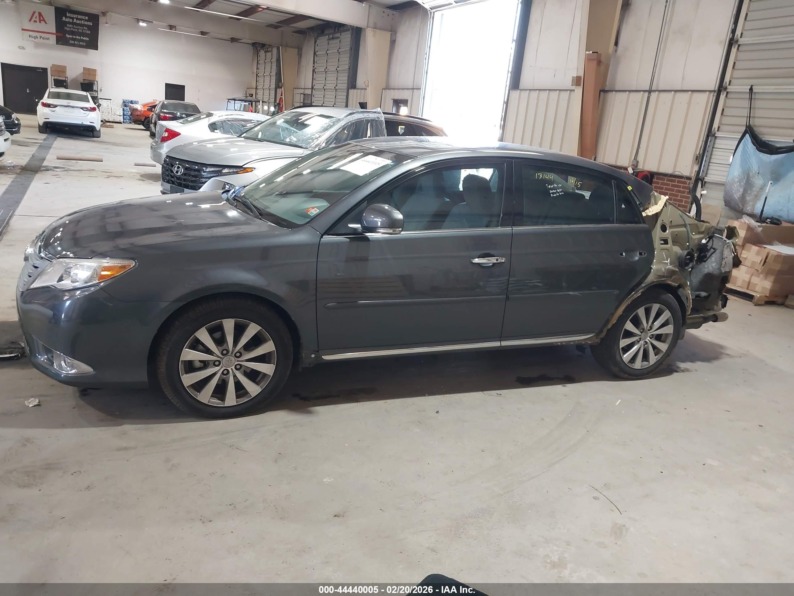 2011 Toyota Avalon Limited Silver vin: 4T1BK3DB9BU425871