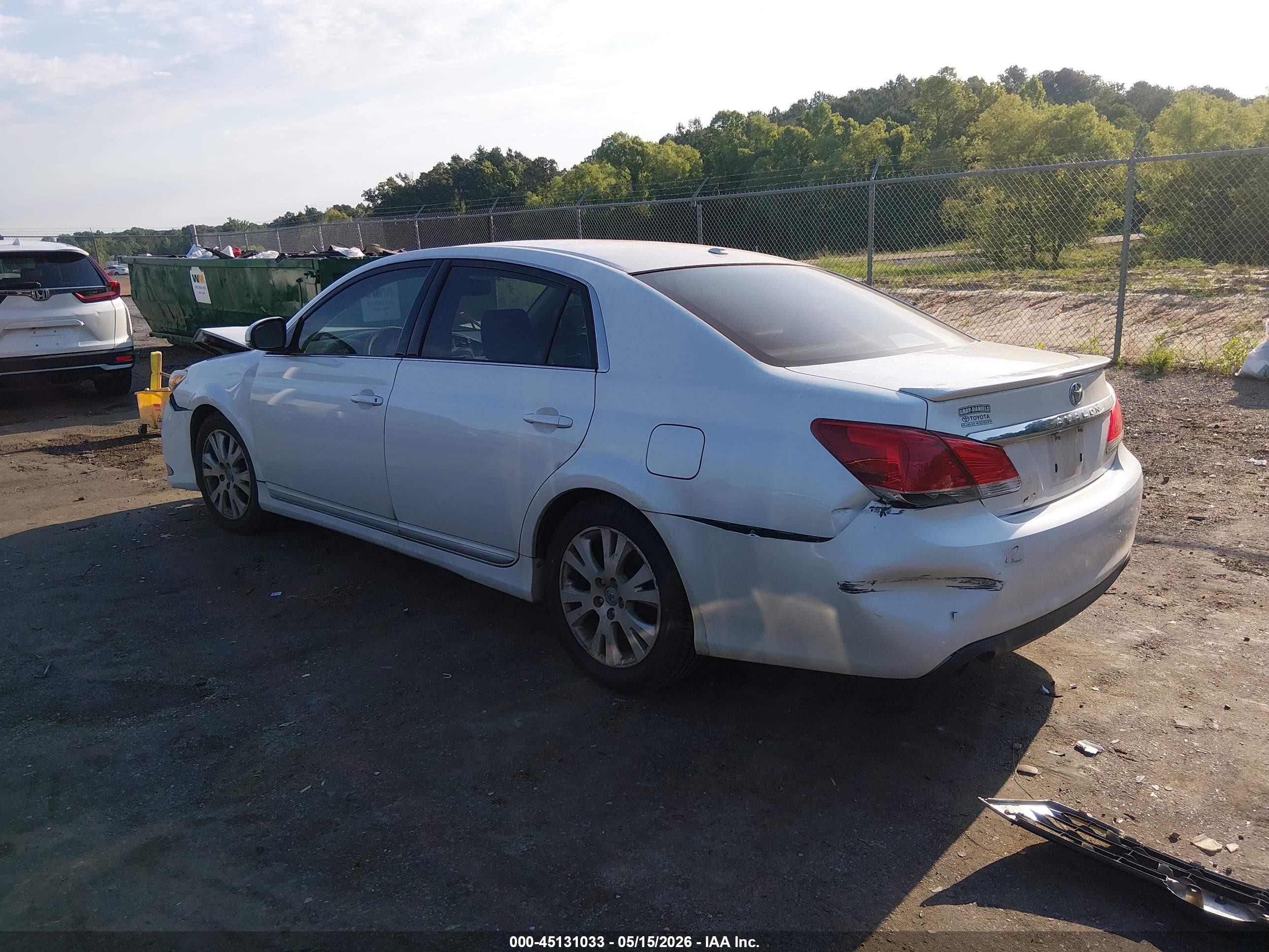 2011 Toyota Avalon   White vin: 4T1BK3DB9BU427801