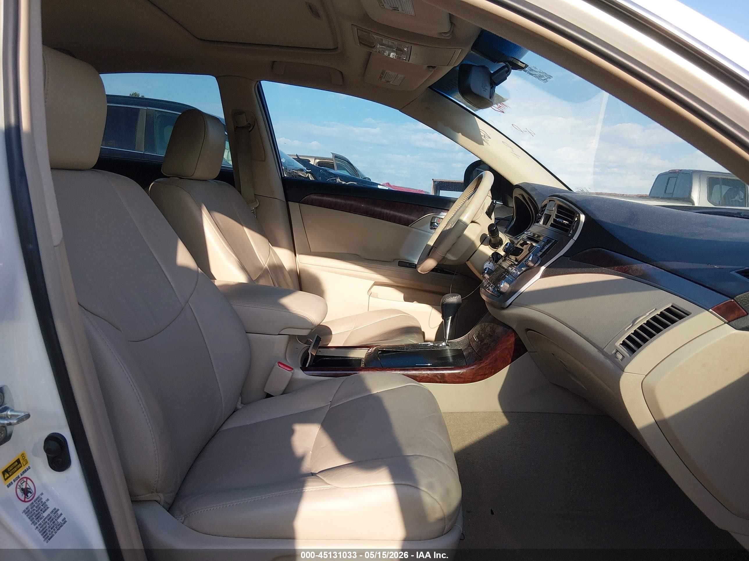 2011 Toyota Avalon   White vin: 4T1BK3DB9BU427801