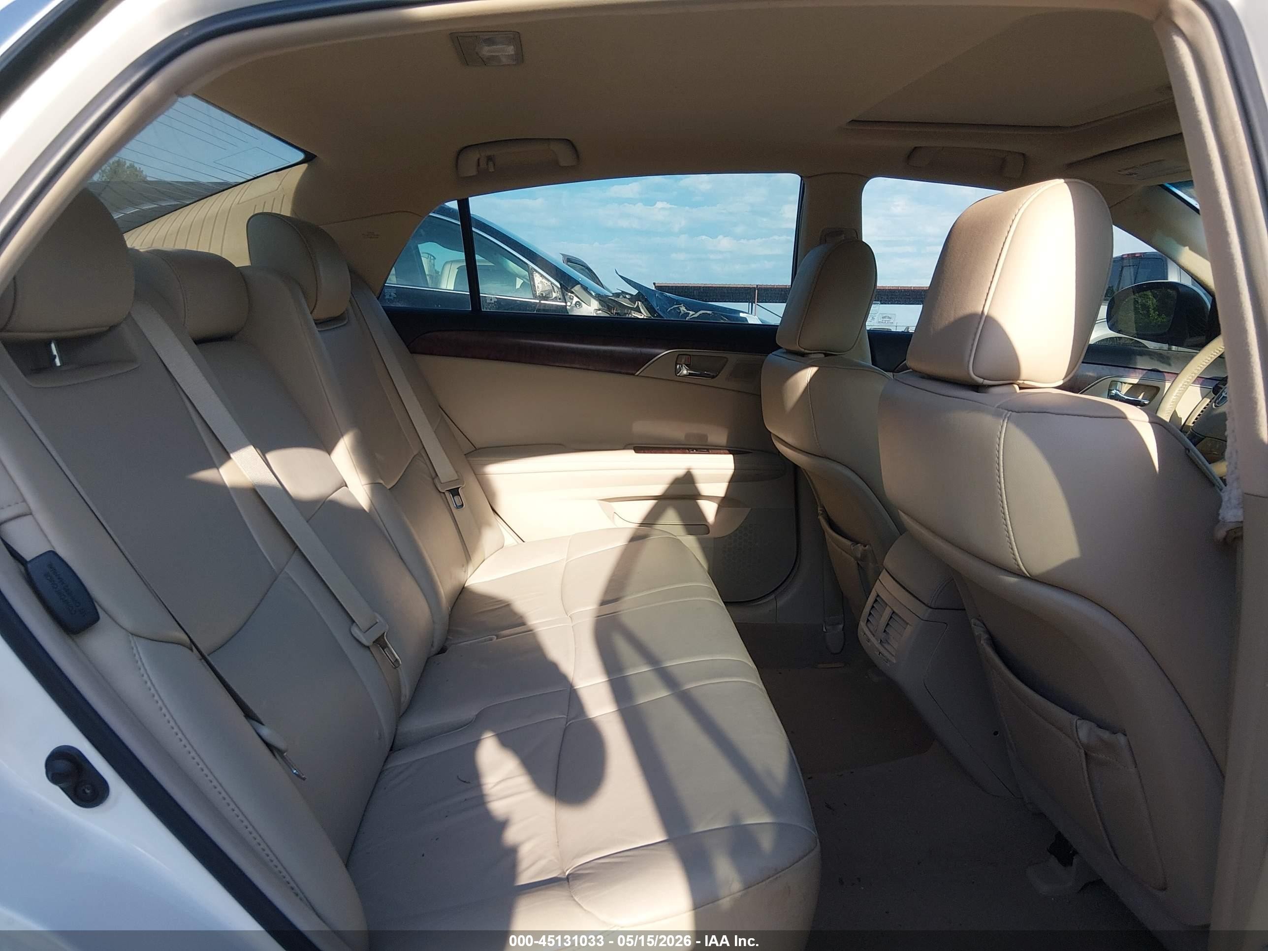 2011 Toyota Avalon   White vin: 4T1BK3DB9BU427801