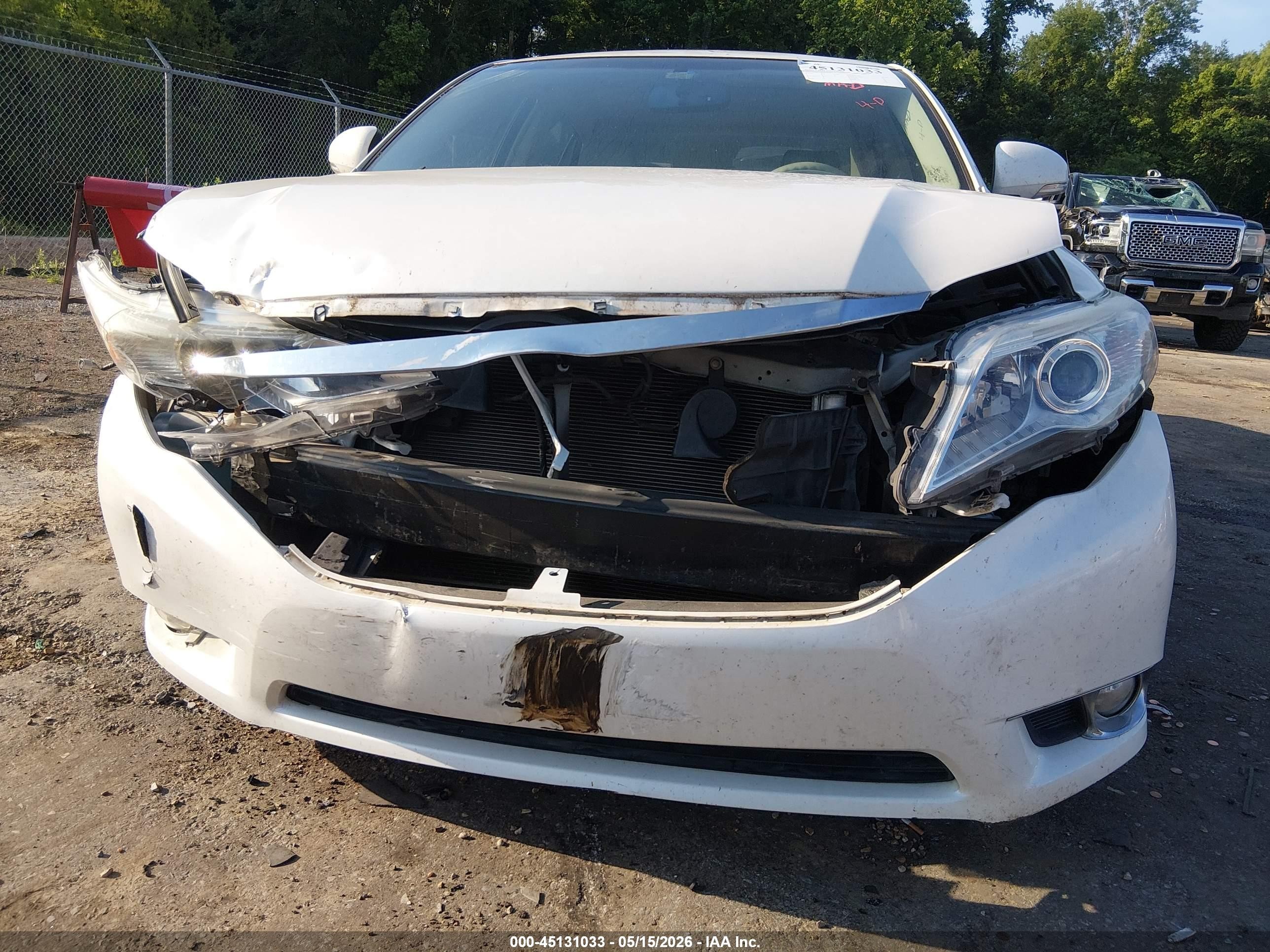 2011 Toyota Avalon   White vin: 4T1BK3DB9BU427801