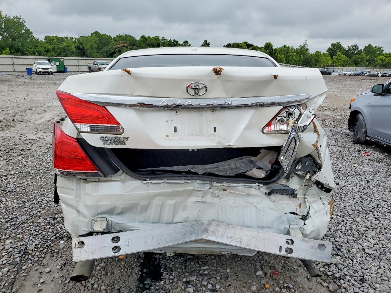 2011 Toyota Avalon Limited White vin: 4T1BK3DB9BU434683