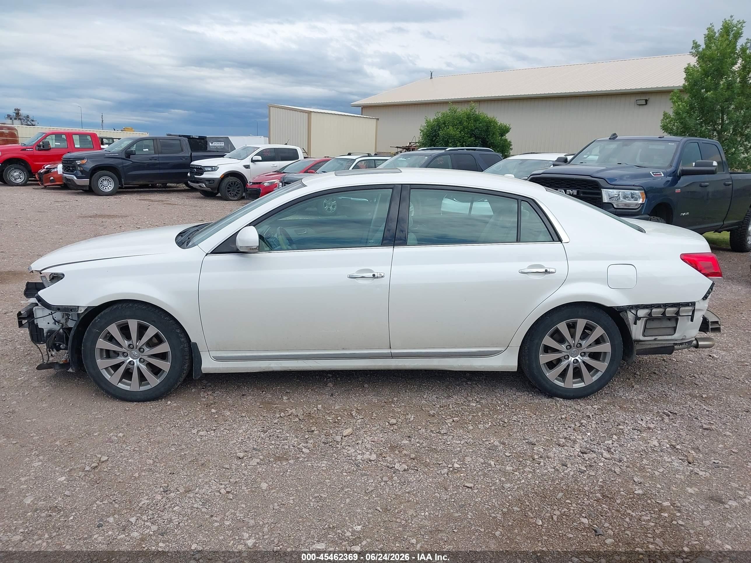 2011 Toyota Avalon Limited White vin: 4T1BK3DB9BU434859