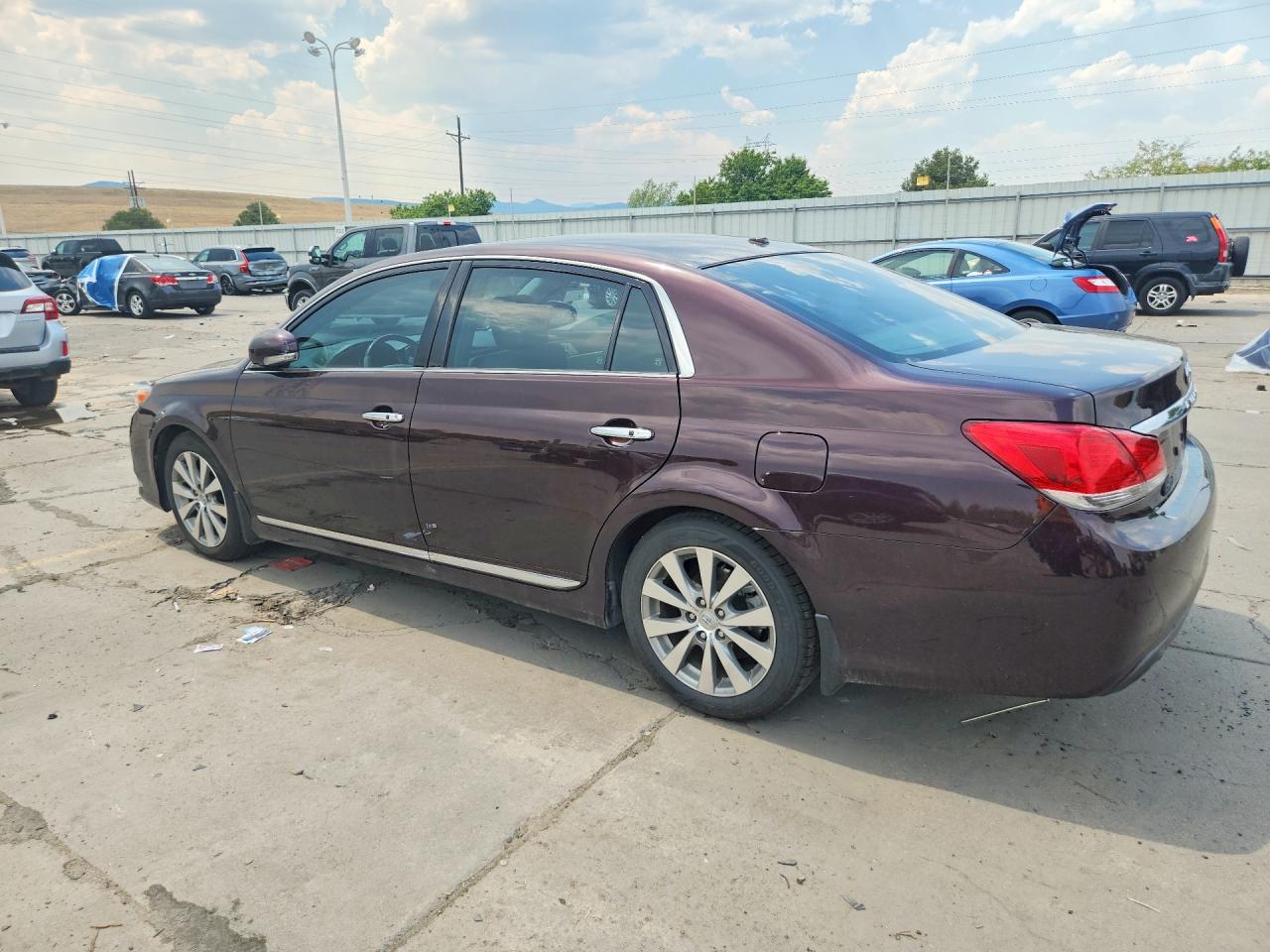 2011 Toyota Avalon Limited Бордовый vin: 4T1BK3DB9BU437342