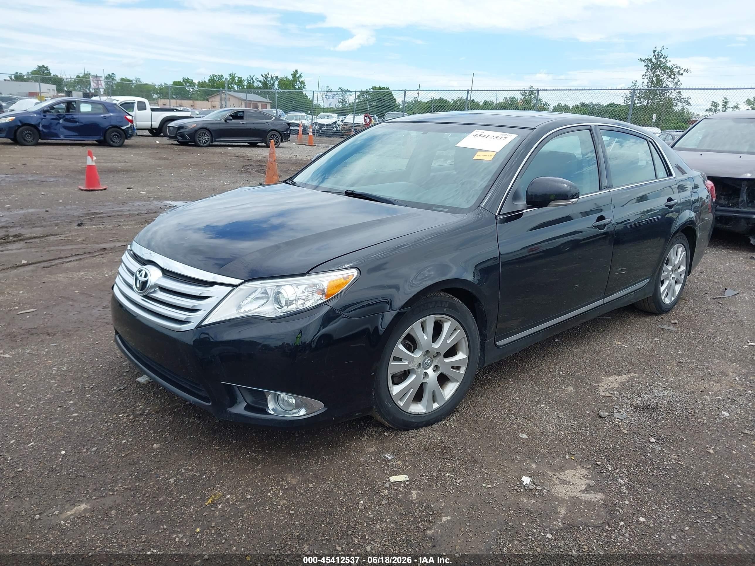2012 Toyota Avalon   Black vin: 4T1BK3DB9CU452148