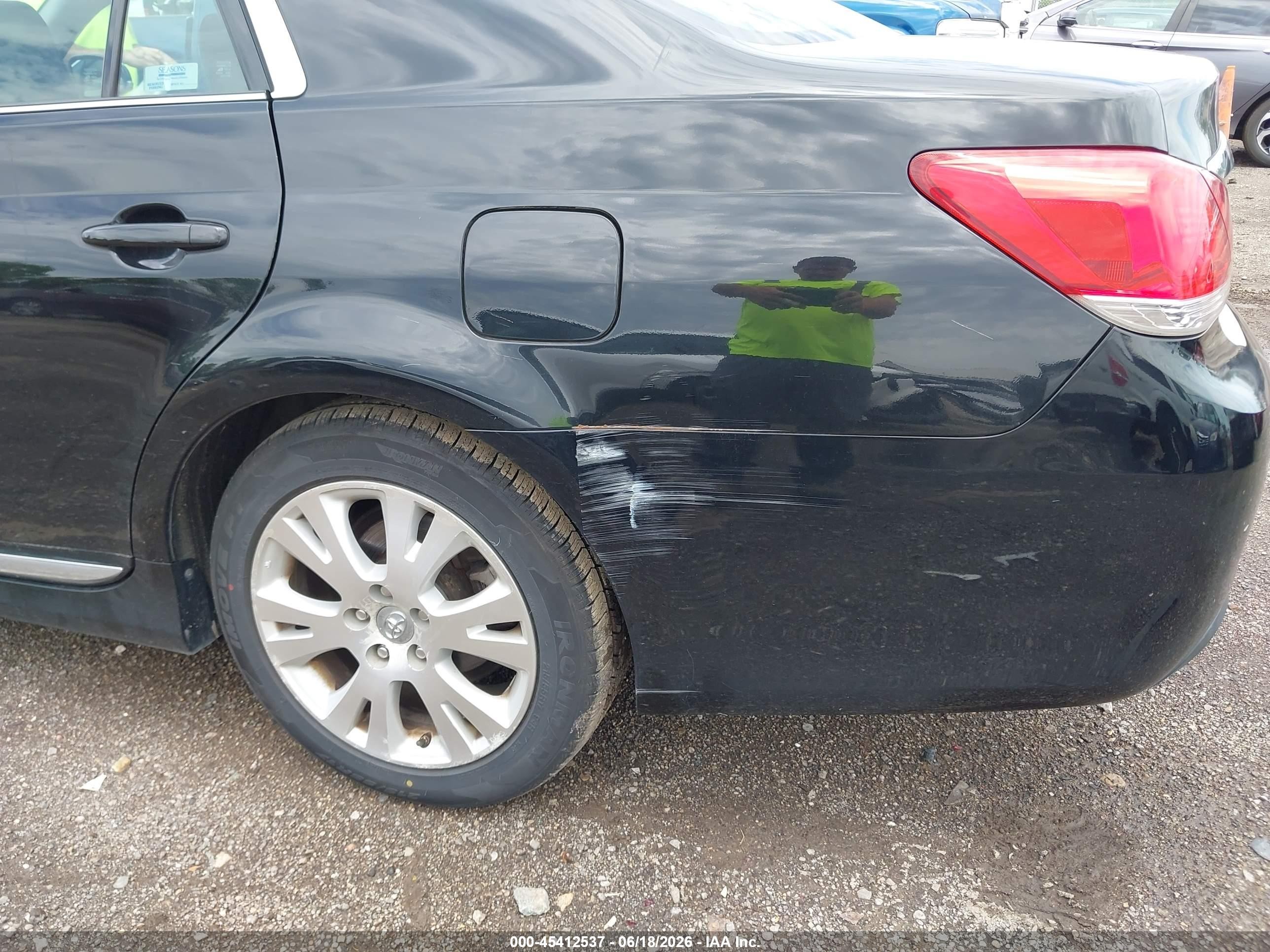 2012 Toyota Avalon   Black vin: 4T1BK3DB9CU452148