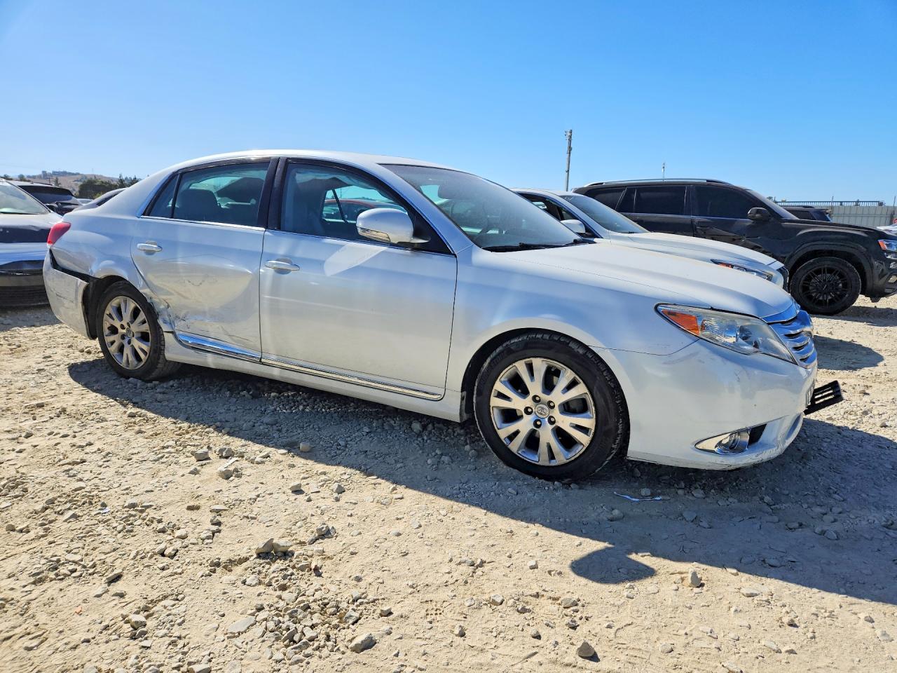 2012 Toyota Avalon Base White vin: 4T1BK3DB9CU453364