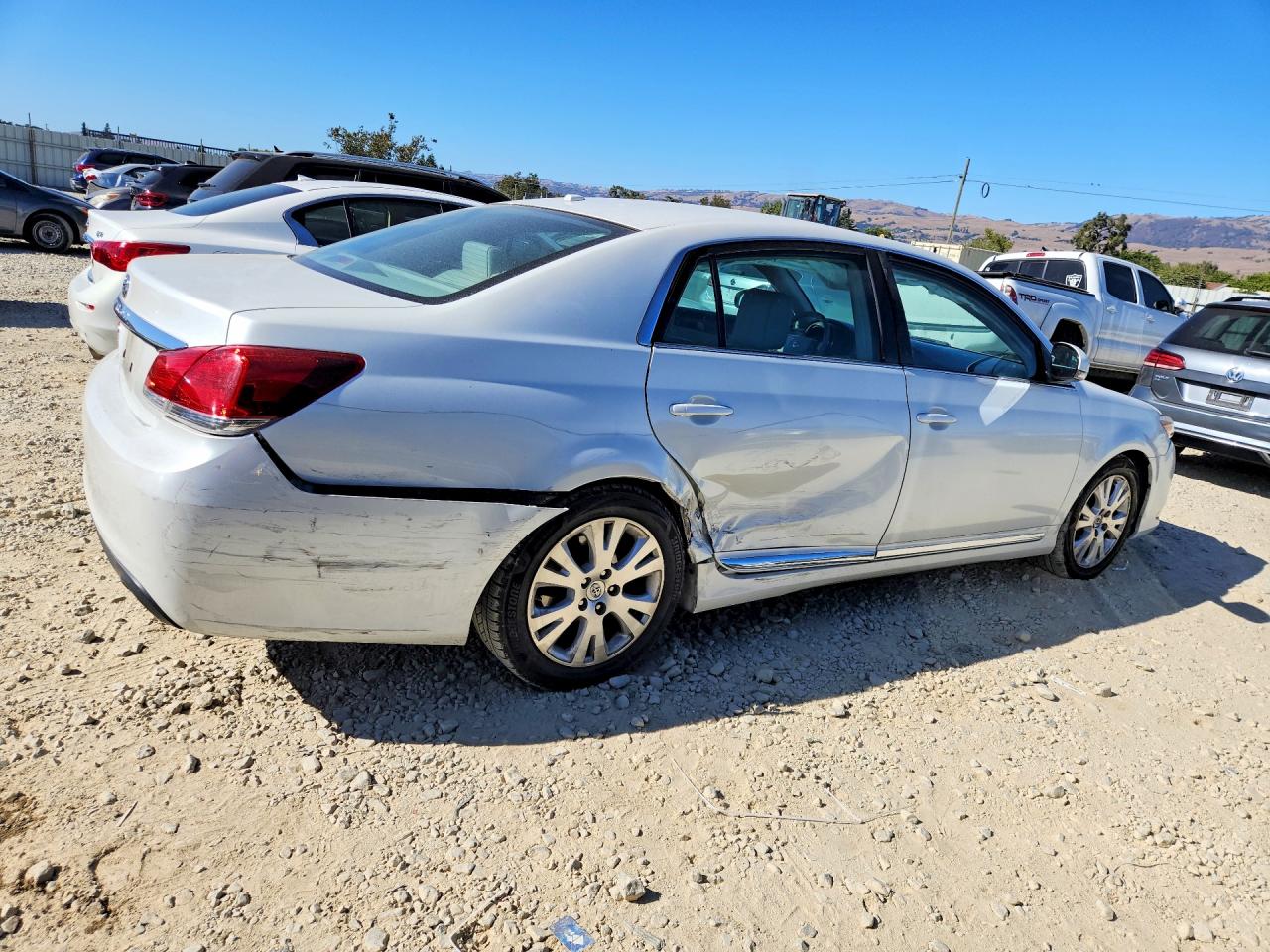 2012 Toyota Avalon Base White vin: 4T1BK3DB9CU453364