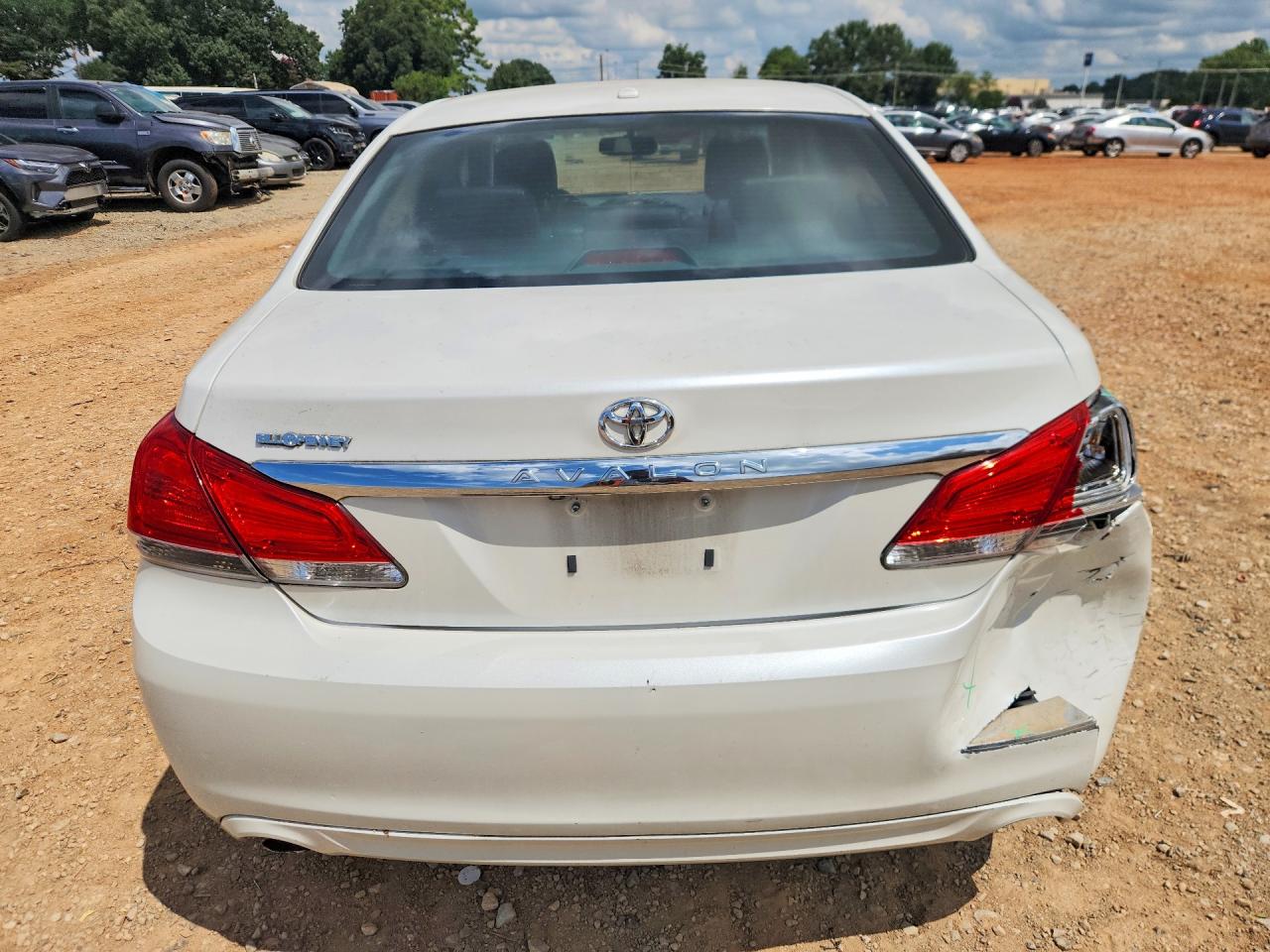 2012 Toyota Avalon Base White vin: 4T1BK3DB9CU469368
