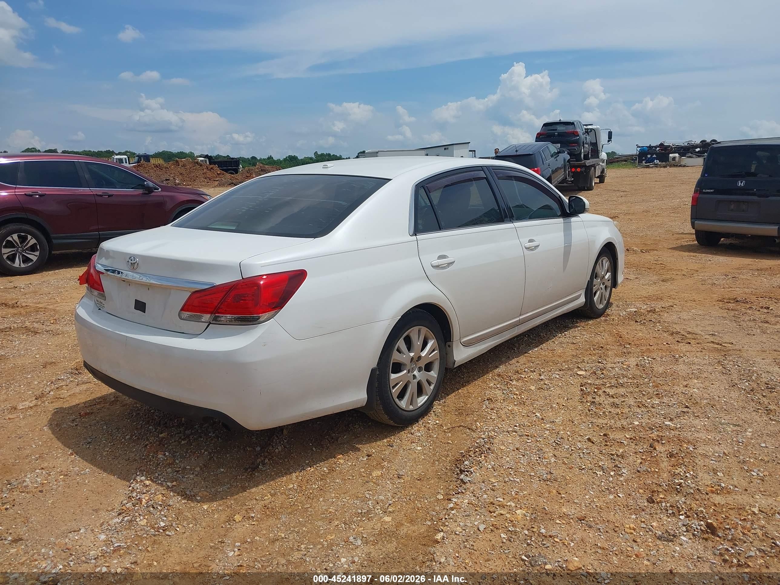 2012 Toyota Avalon   White vin: 4T1BK3DB9CU470648