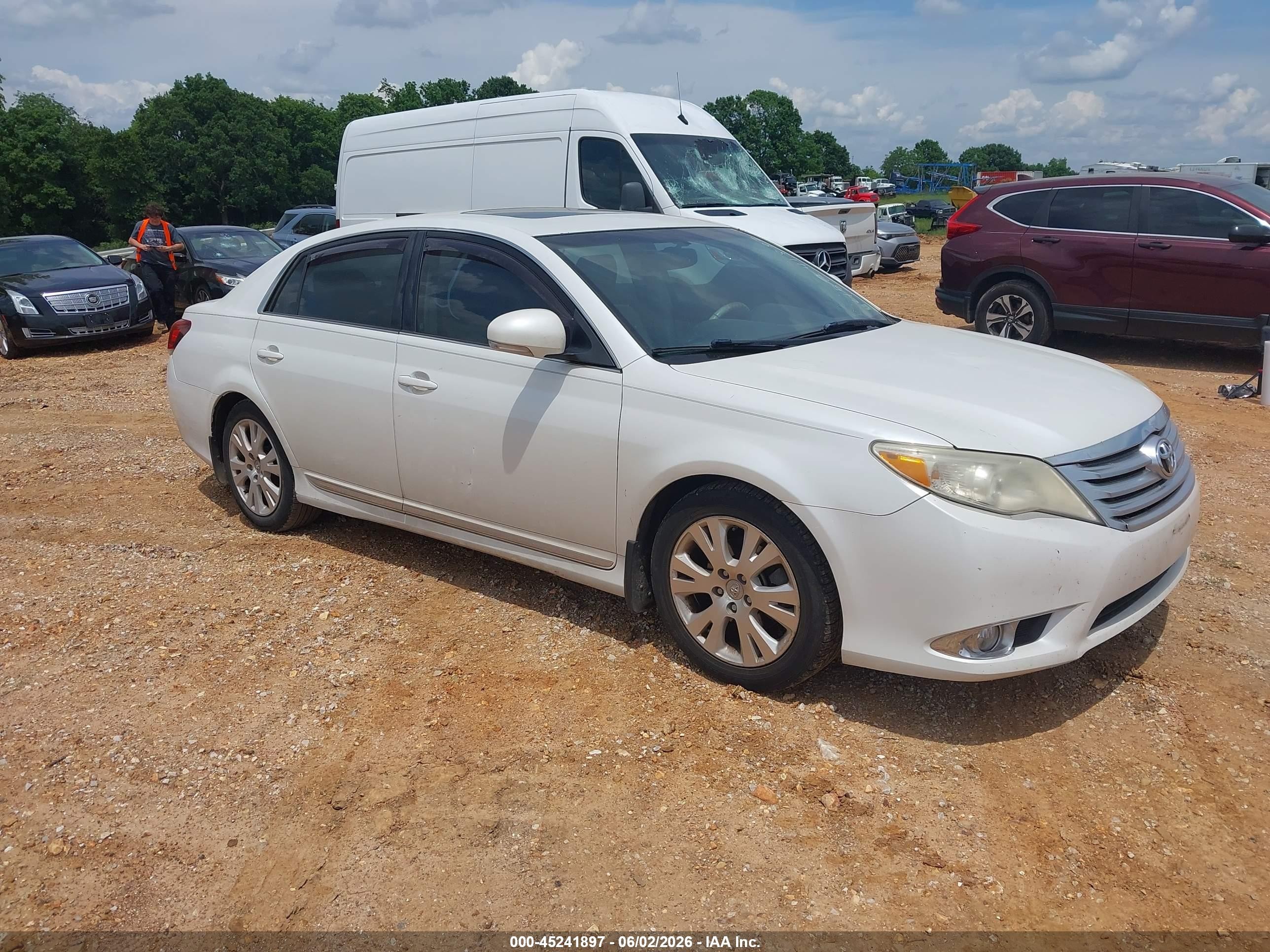 2012 Toyota Avalon   Белый vin: 4T1BK3DB9CU470648