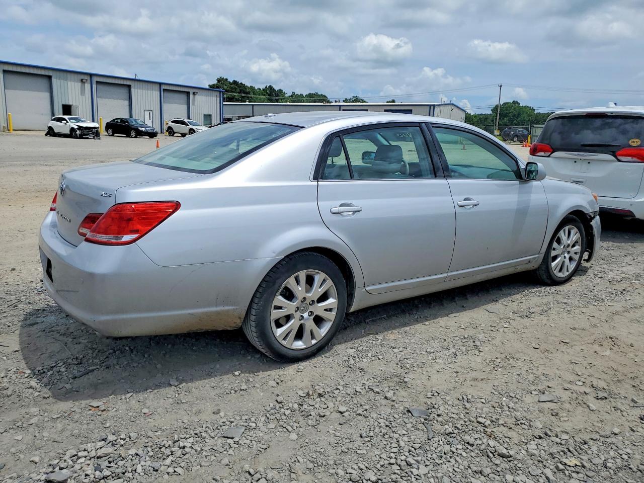 2010 Toyota Avalon Xls Silver vin: 4T1BK3DBXAU360267