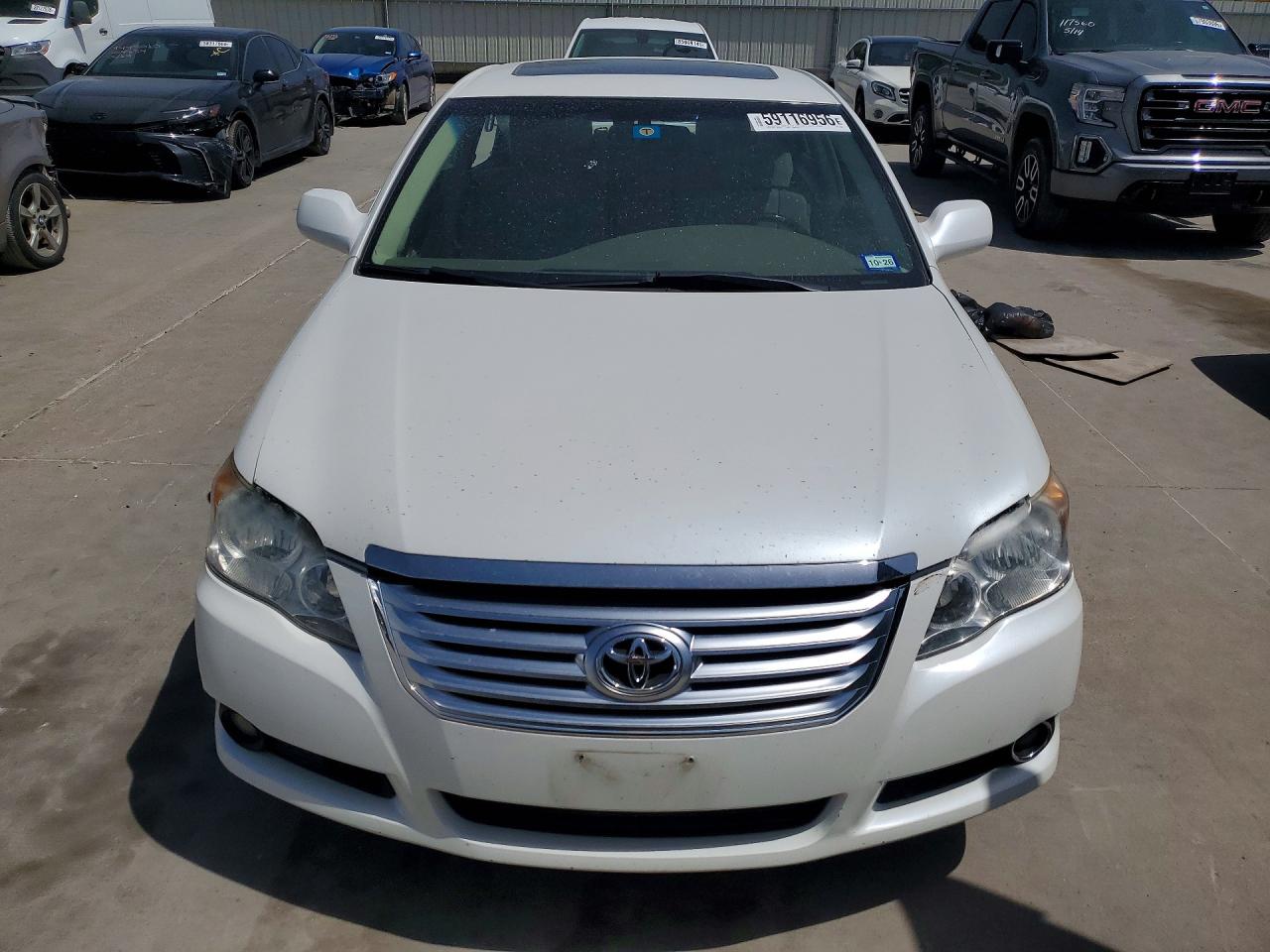 2010 Toyota Avalon Limited White vin: 4T1BK3DBXAU361600