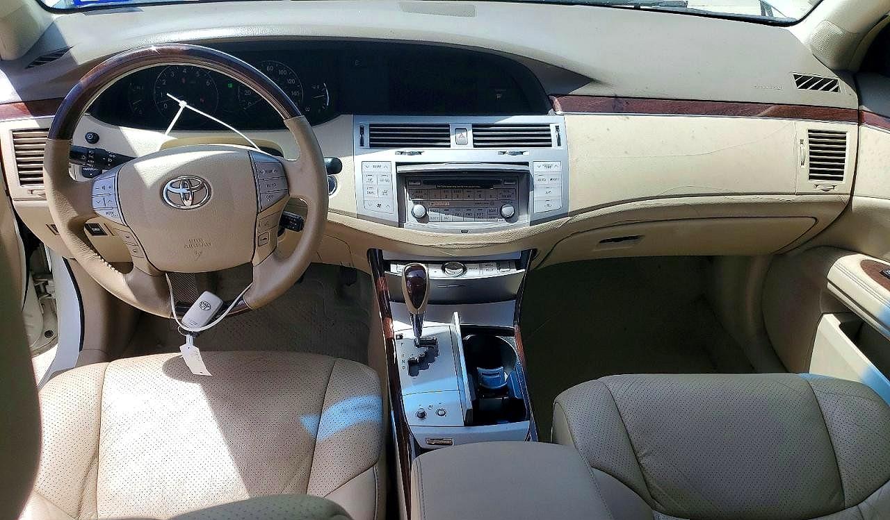 2010 Toyota Avalon Limited White vin: 4T1BK3DBXAU361600