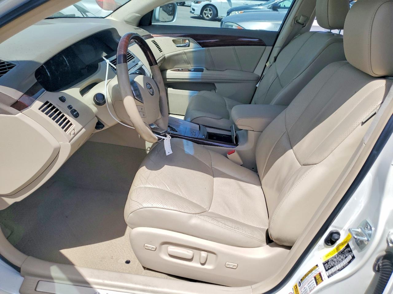 2010 Toyota Avalon Limited White vin: 4T1BK3DBXAU361600
