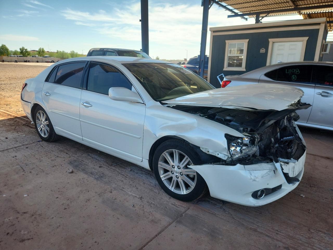 2010 Toyota Avalon Limited White vin: 4T1BK3DBXAU362939