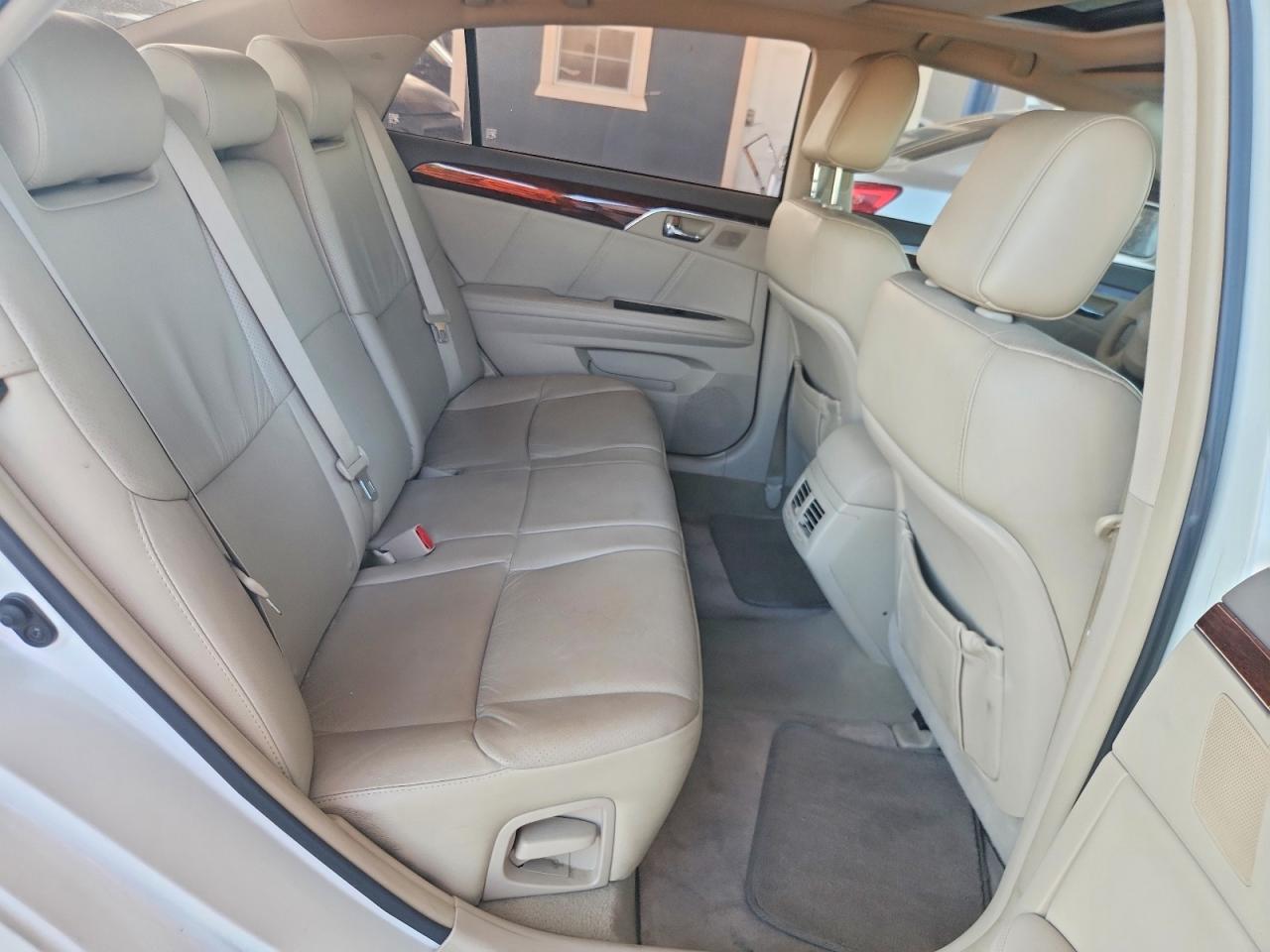 2010 Toyota Avalon Limited White vin: 4T1BK3DBXAU362939