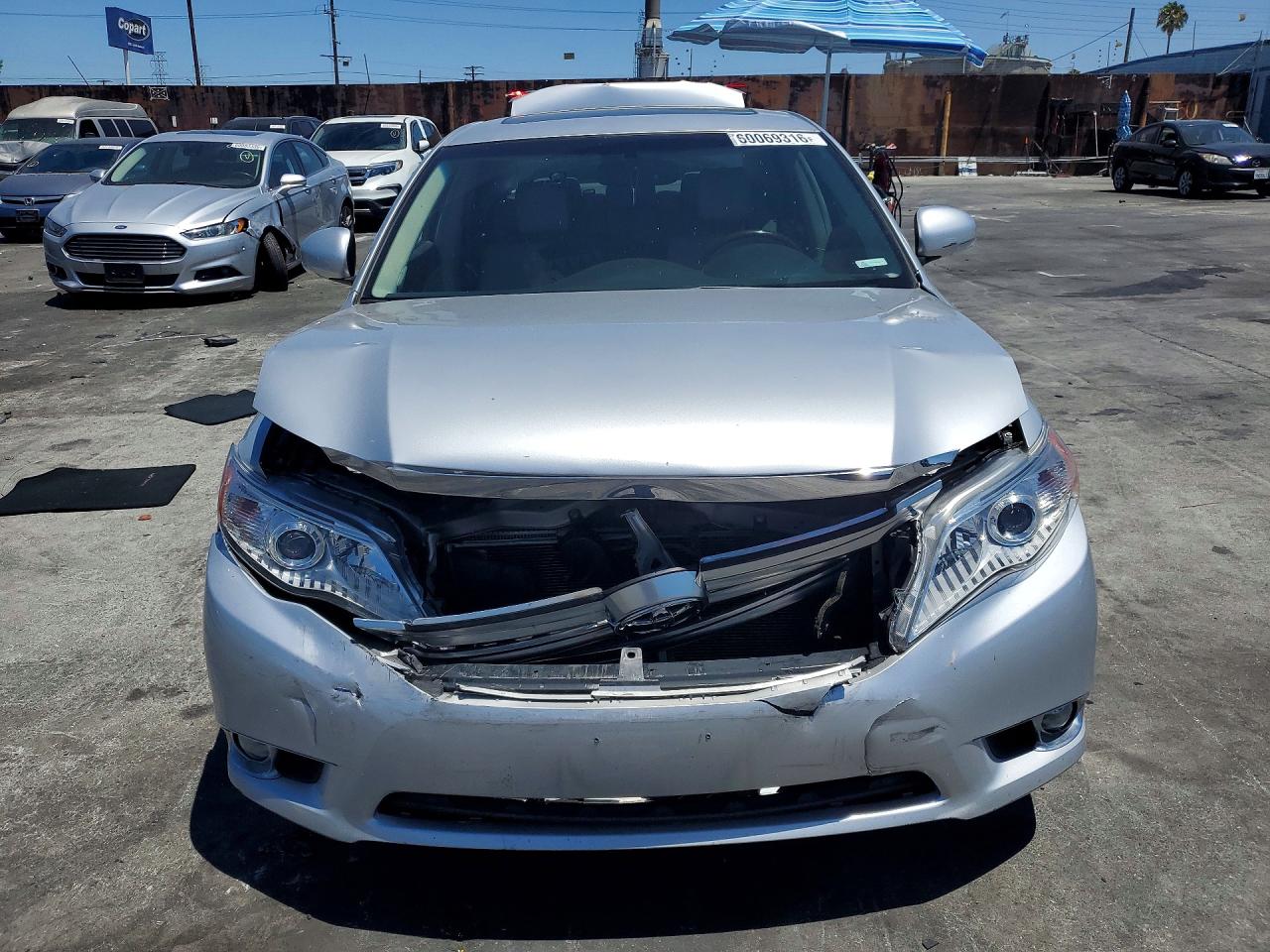2011 Toyota Alavon Silver vin: 4T1BK3DBXBU379967