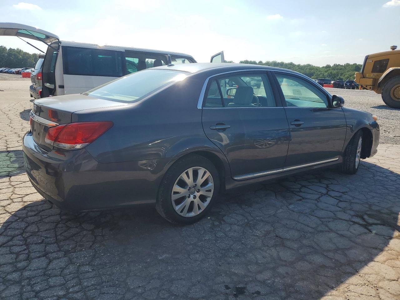 2011 Toyota Avalon Base Charcoal vin: 4T1BK3DBXBU388443