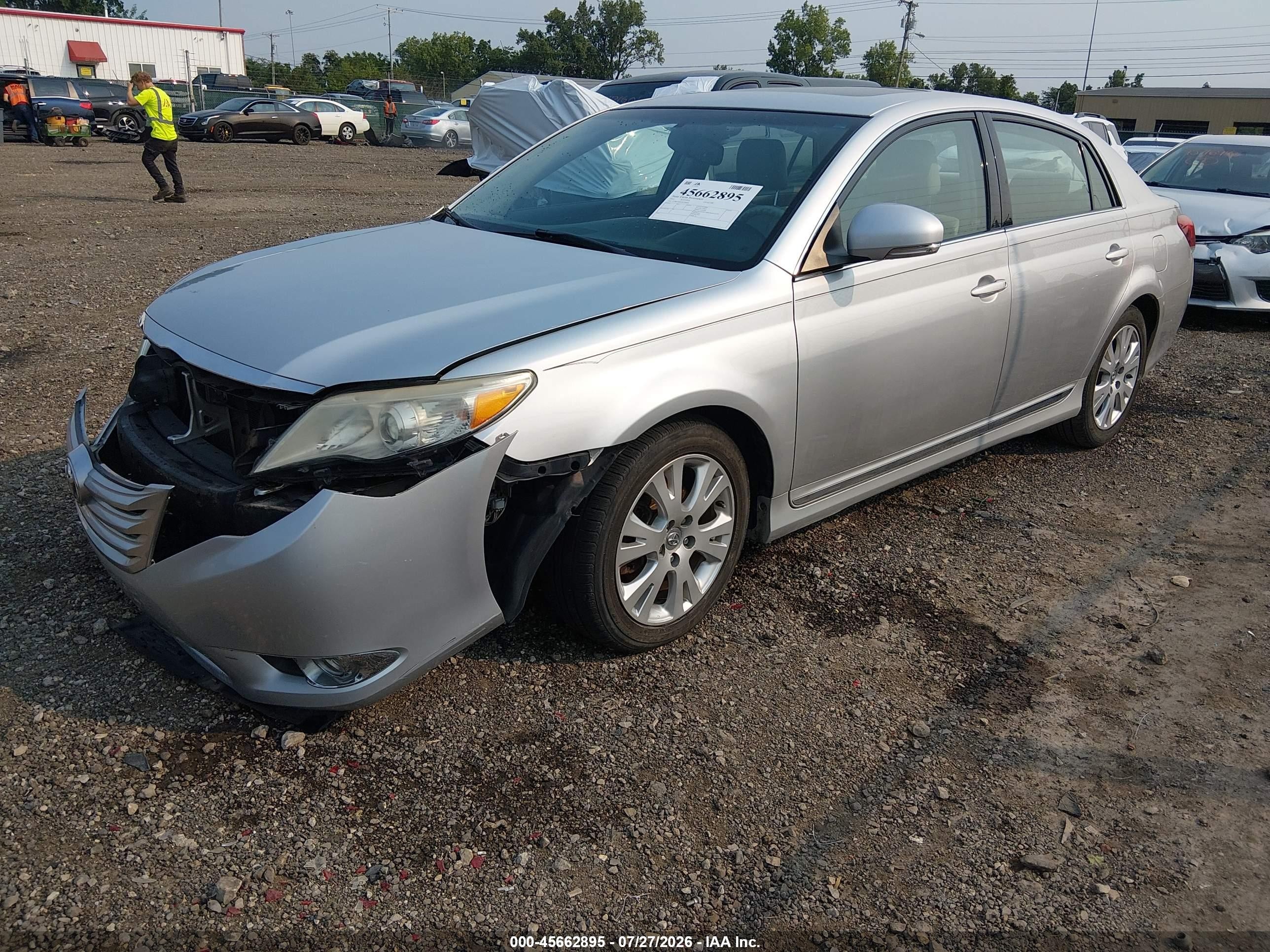 2011 Toyota Avalon   Silver vin: 4T1BK3DBXBU390046