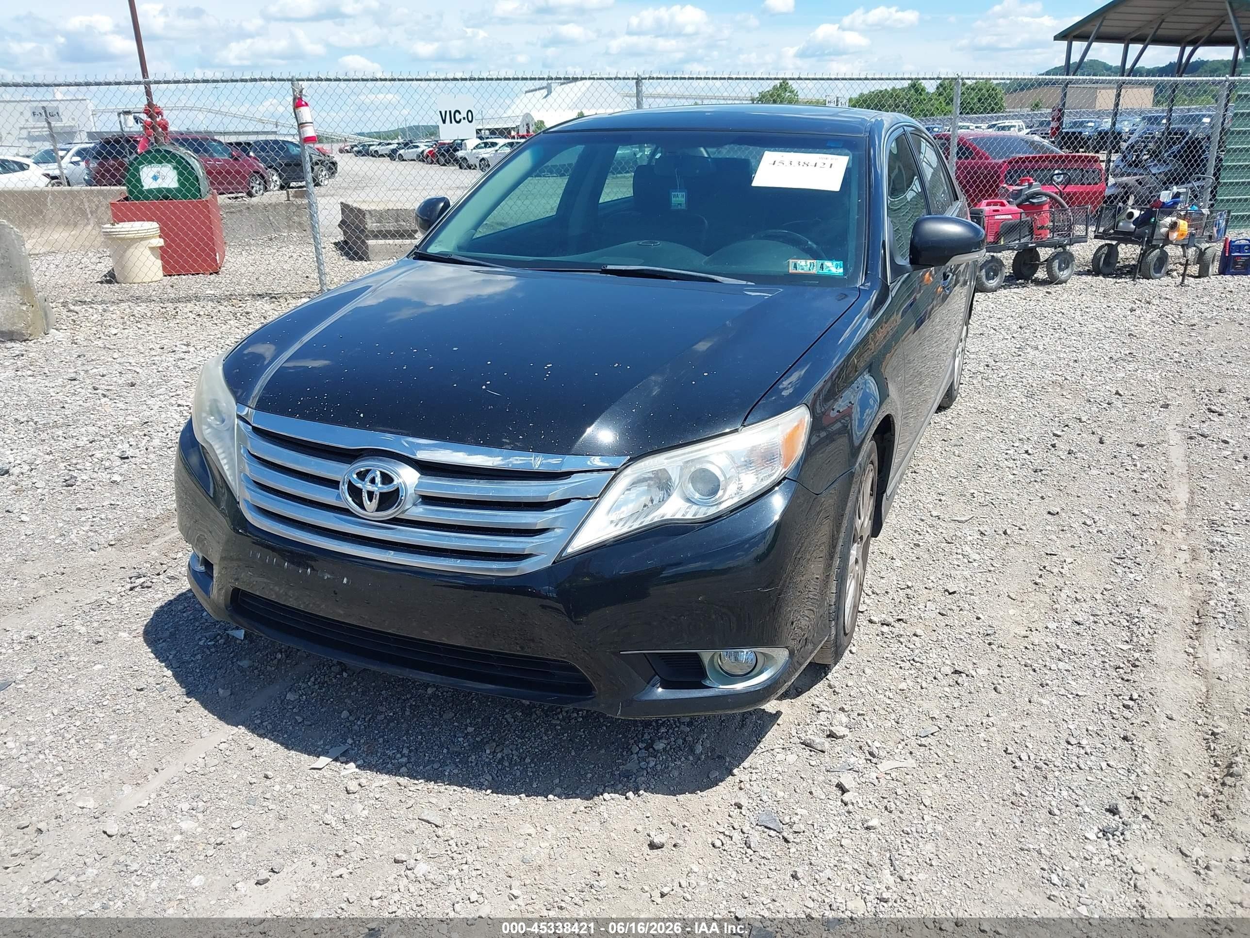 2011 Toyota Avalon   Black vin: 4T1BK3DBXBU400221