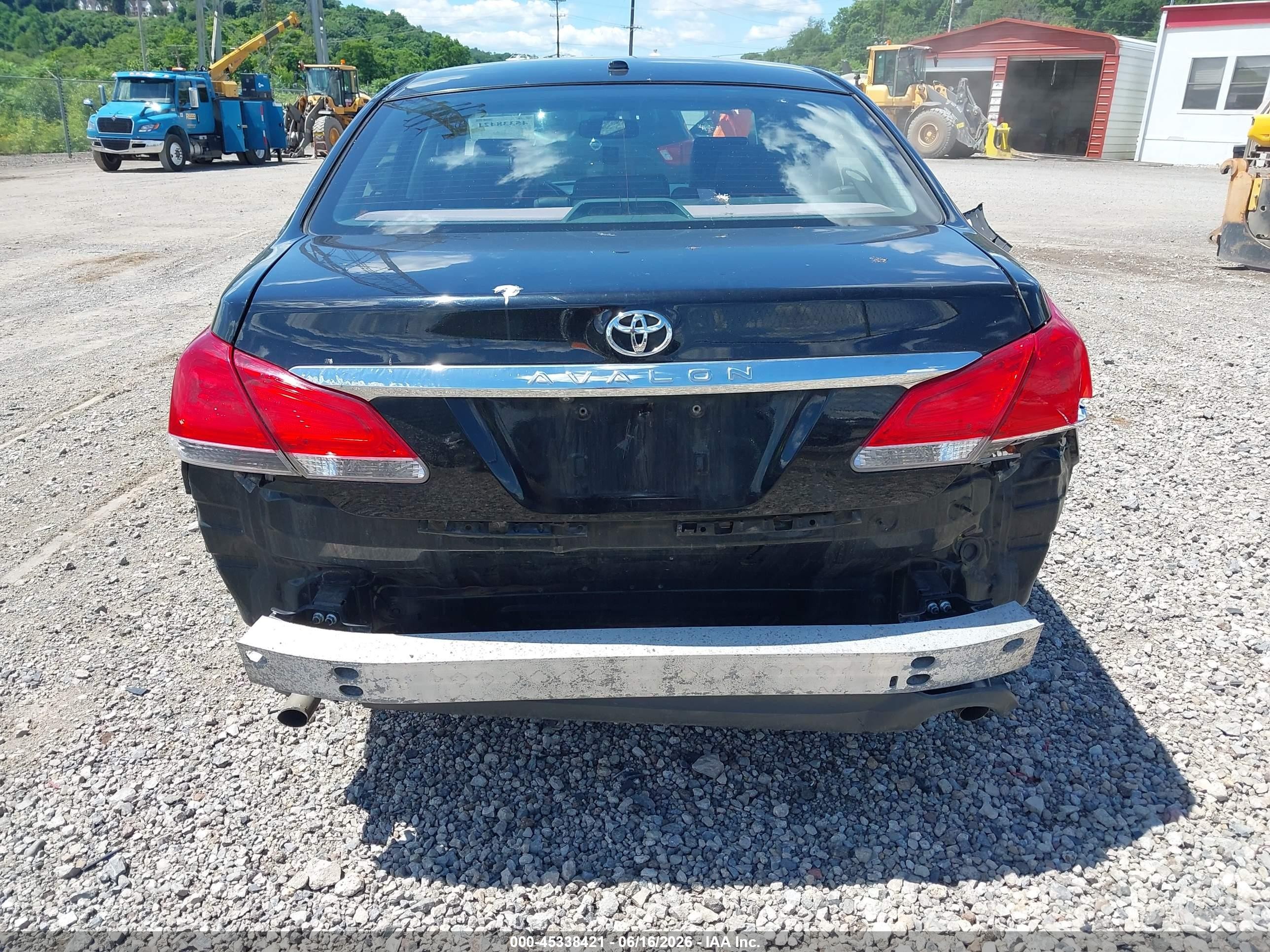 2011 Toyota Avalon   Black vin: 4T1BK3DBXBU400221