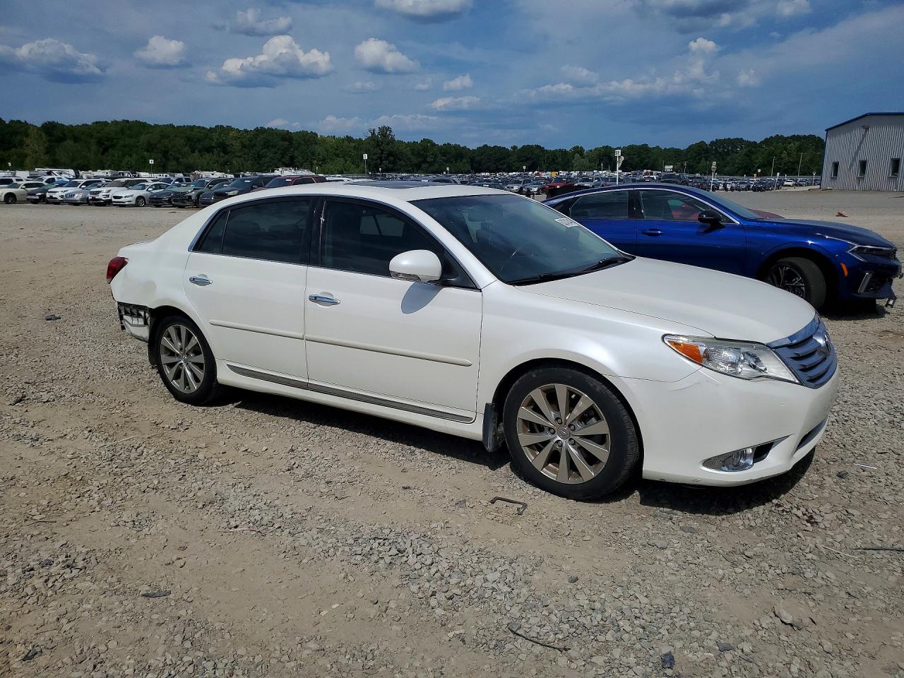 2011 Toyota Avalon Limited Белый vin: 4T1BK3DBXBU434871