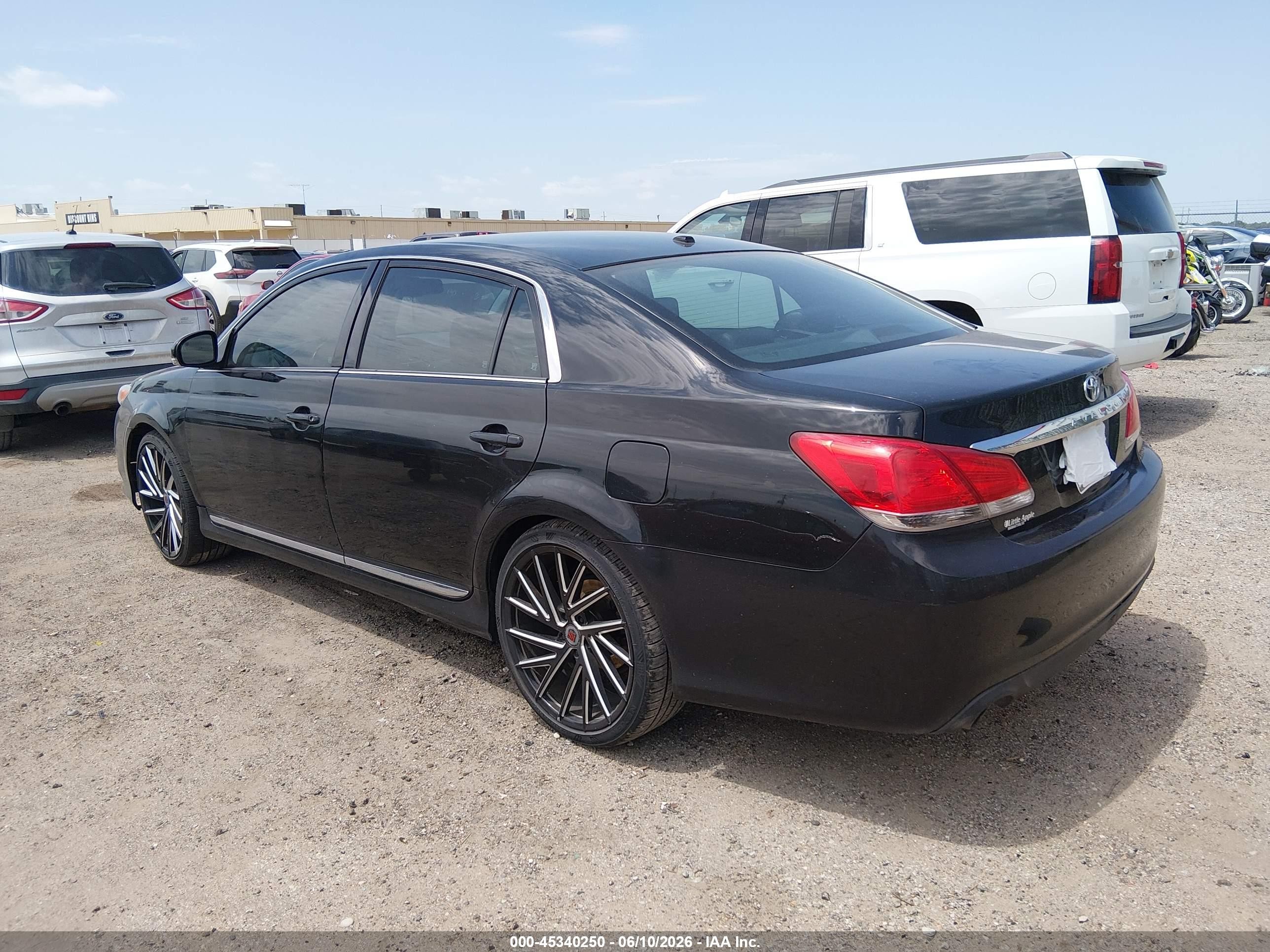 2012 Toyota Avalon   Black vin: 4T1BK3DBXCU443796