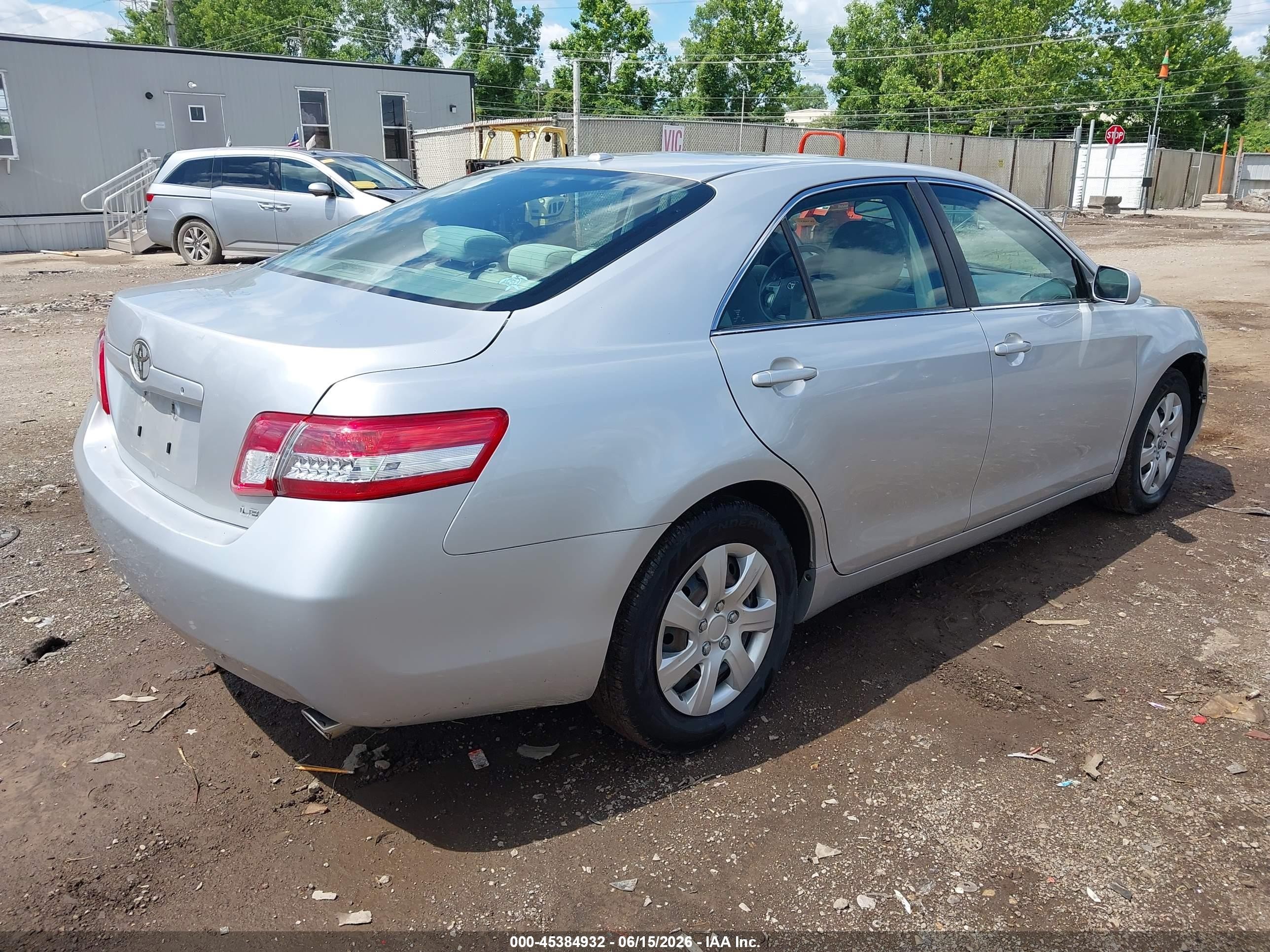 2011 Toyota Camry Le V6 Silver vin: 4T1BK3EK0BU120144