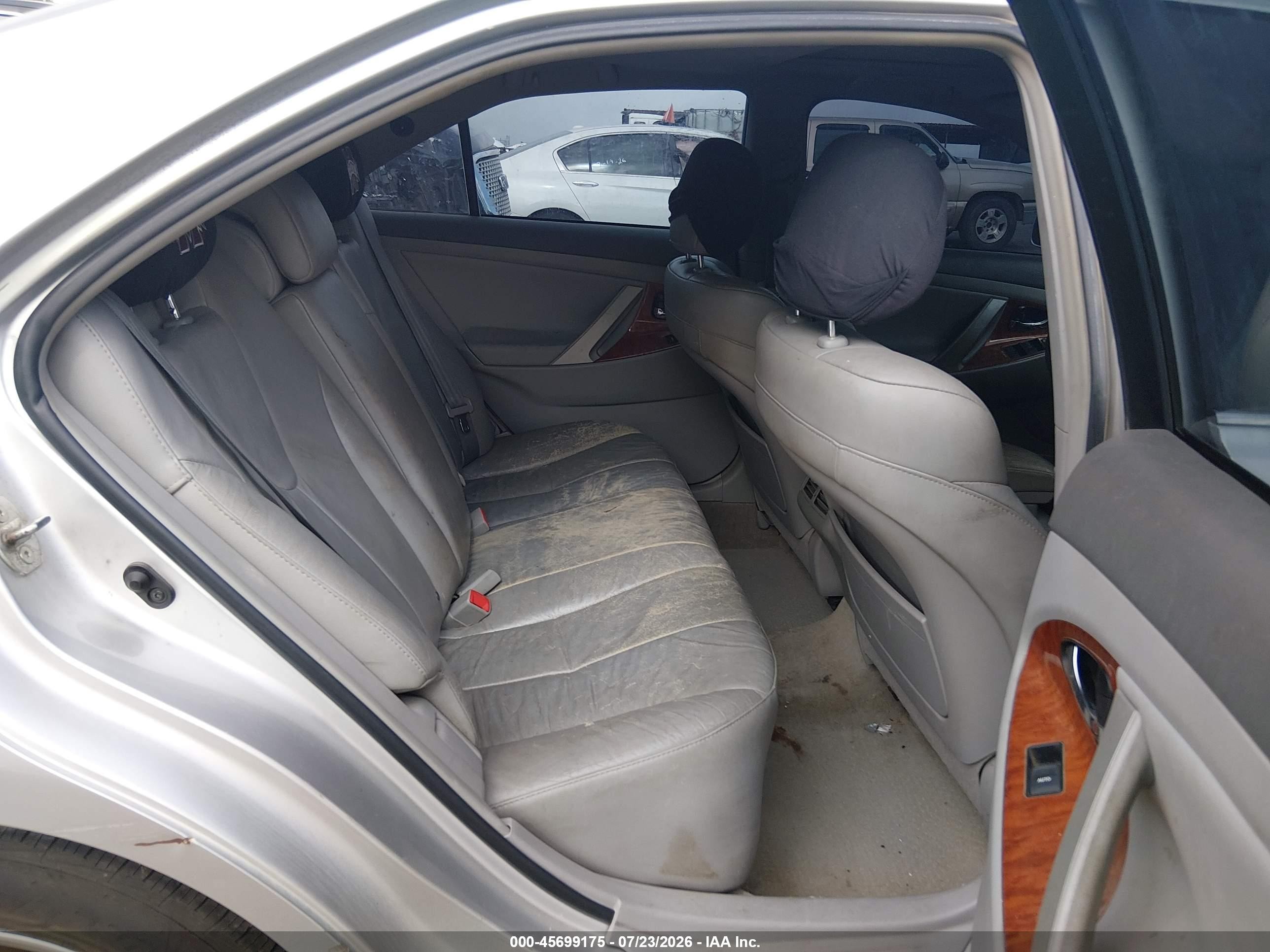 2011 Toyota Camry Xle V6 Silver vin: 4T1BK3EK0BU122847