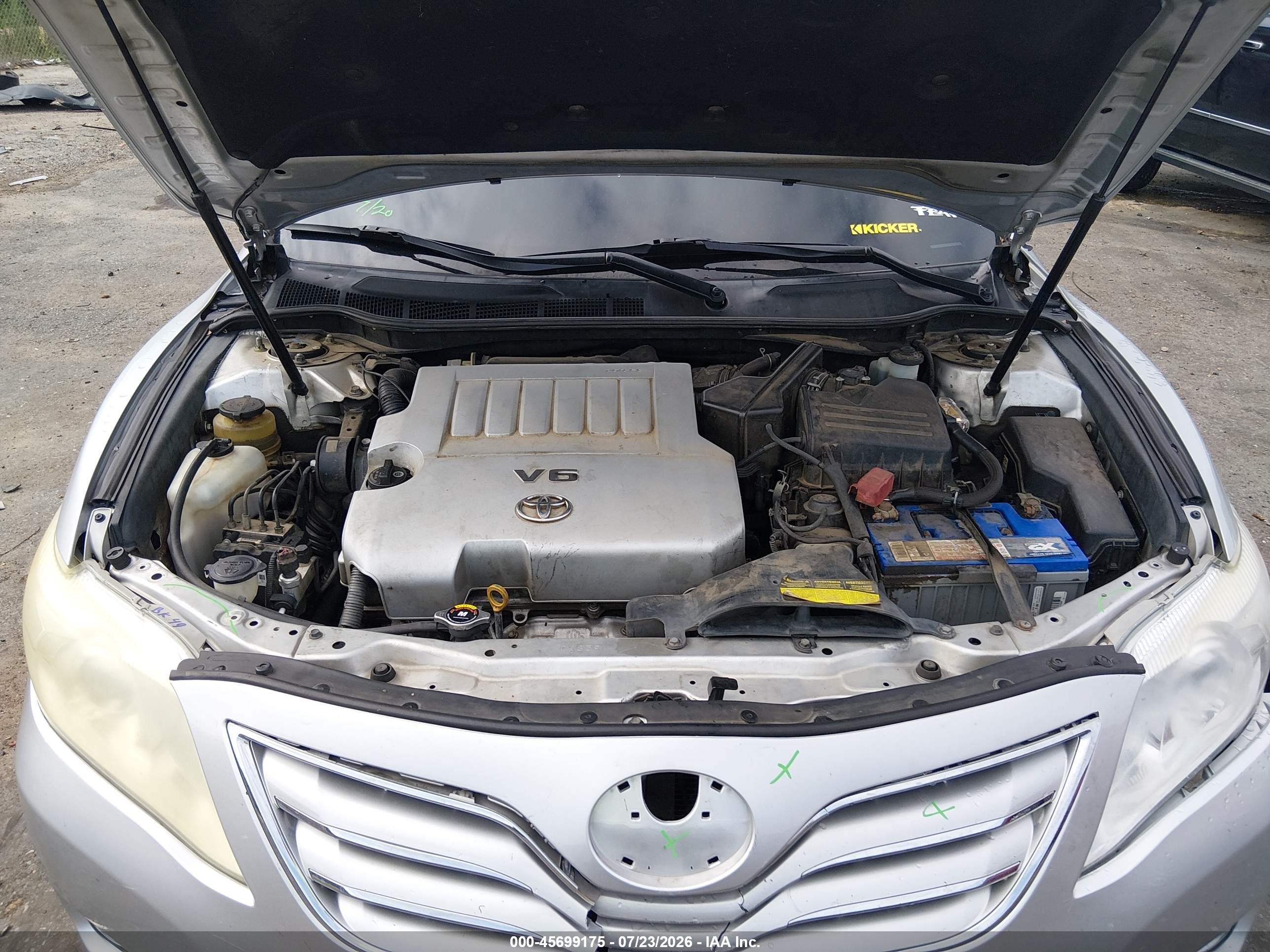 2011 Toyota Camry Xle V6 Silver vin: 4T1BK3EK0BU122847