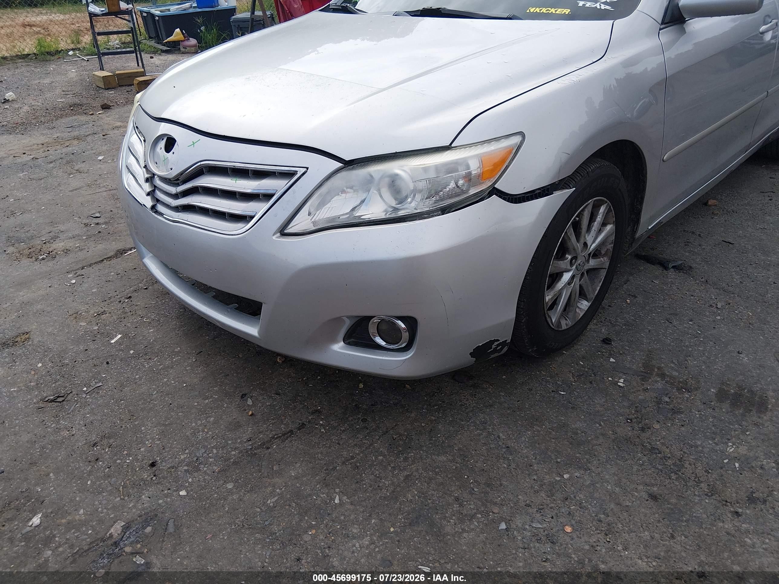2011 Toyota Camry Xle V6 Silver vin: 4T1BK3EK0BU122847