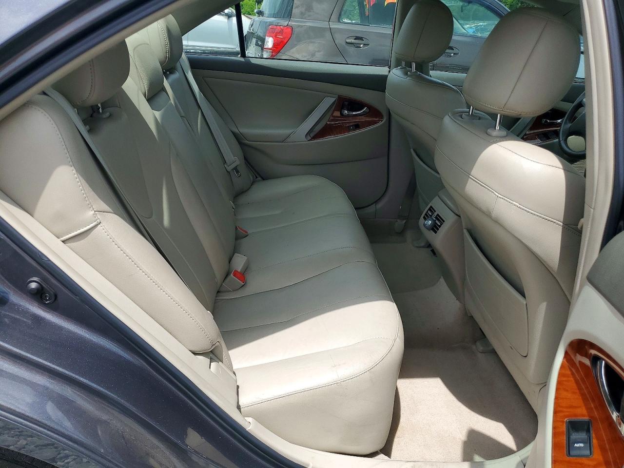 2011 Toyota Camry Gray vin: 4T1BK3EK0BU125716
