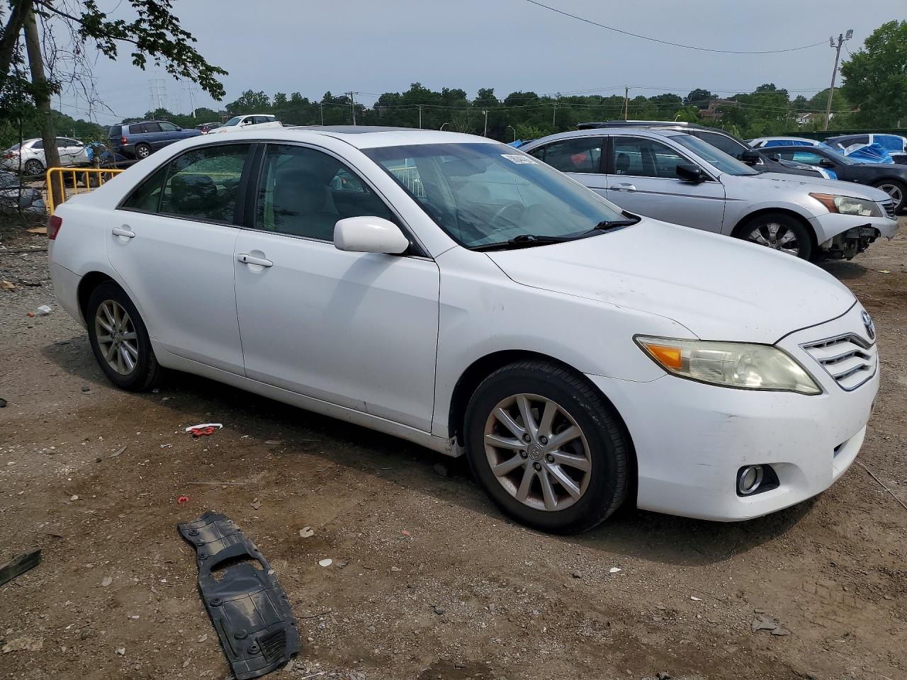 2011 Toyota Camry Xle V6 White vin: 4T1BK3EK0BU631353