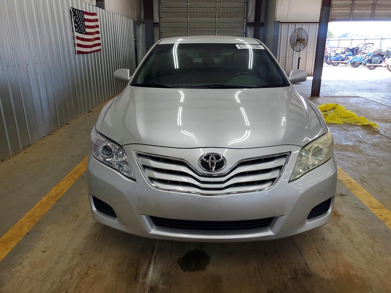2010 Toyota Camry Le V6 Silver vin: 4T1BK3EK1AU099013