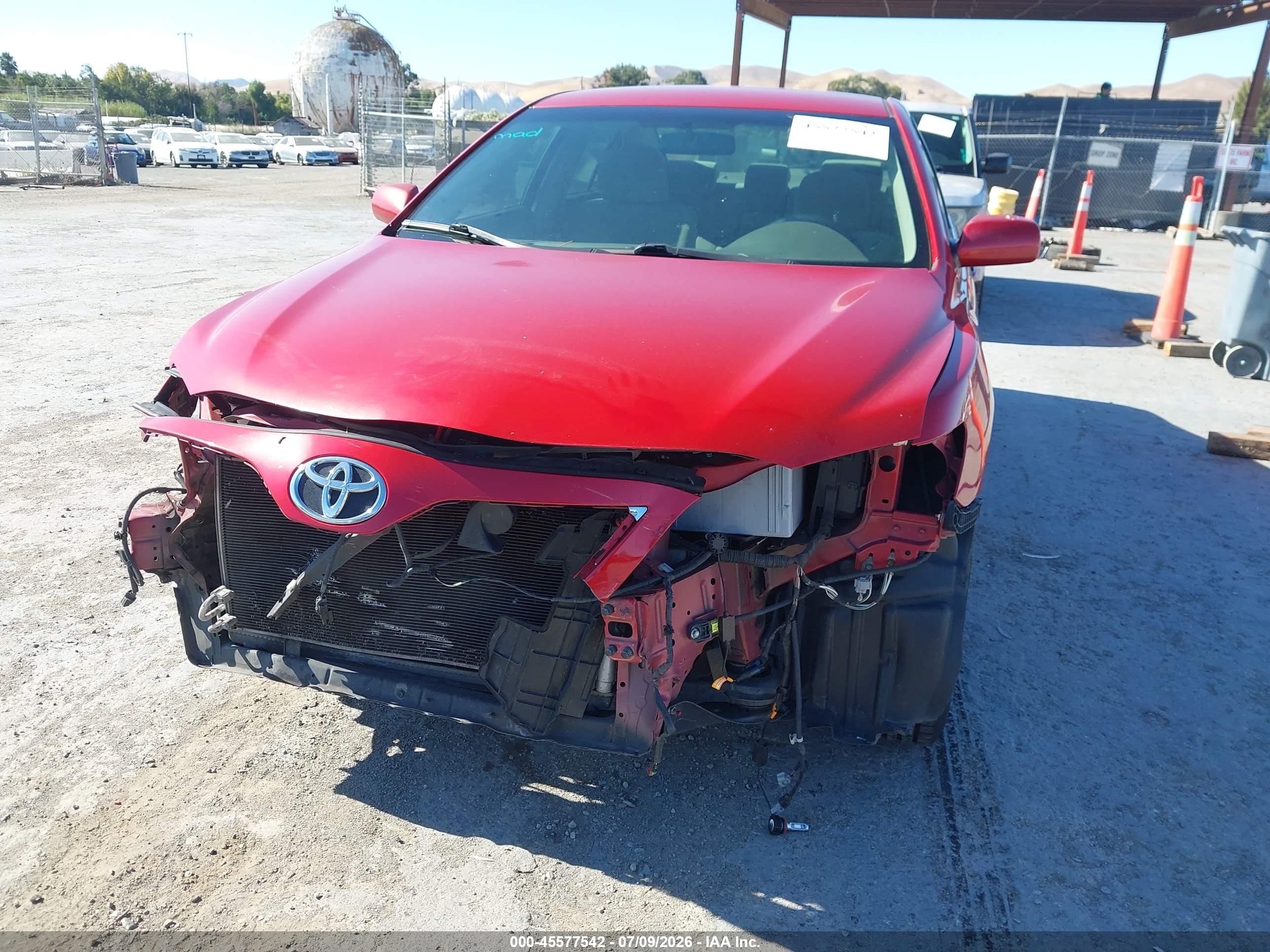 2011 Toyota Camry Le V6 Red vin: 4T1BK3EK1BU119777