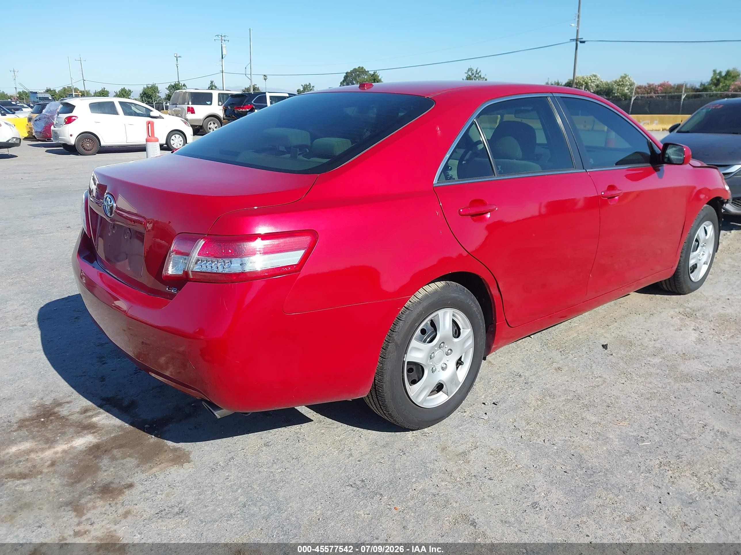 2011 Toyota Camry Le V6 Red vin: 4T1BK3EK1BU119777