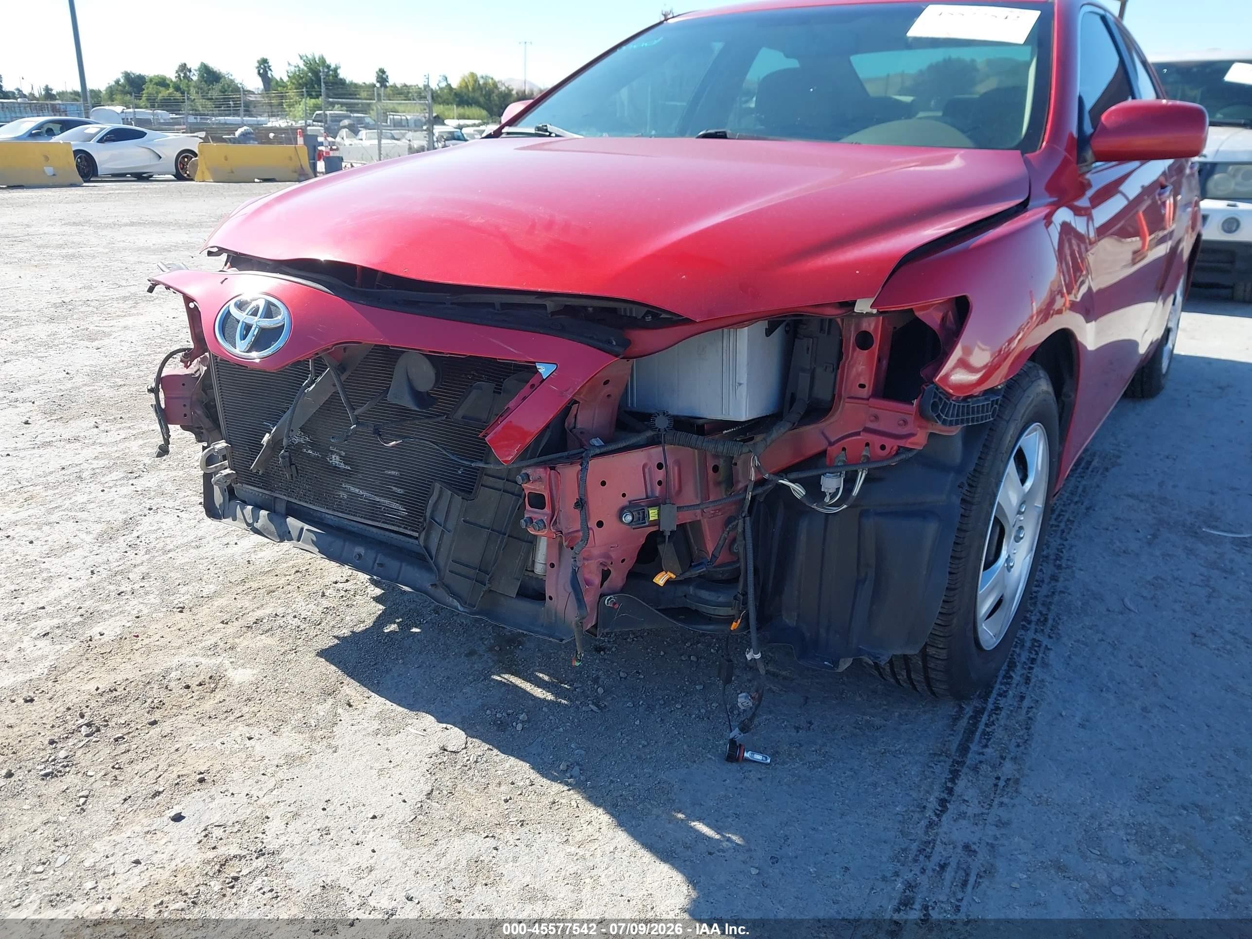 2011 Toyota Camry Le V6 Red vin: 4T1BK3EK1BU119777