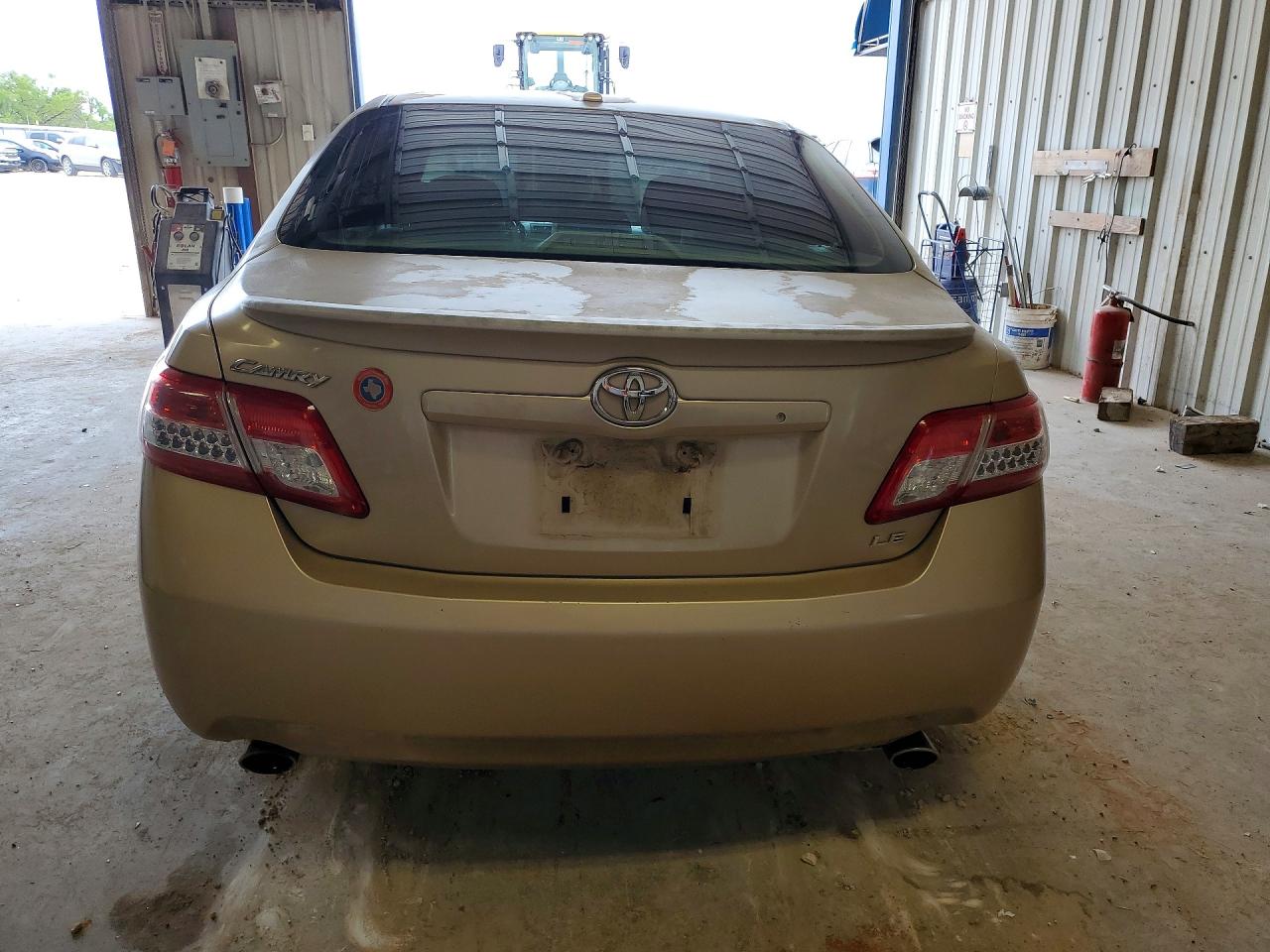 2011 Toyota Camry Le V6 Gold vin: 4T1BK3EK1BU619115