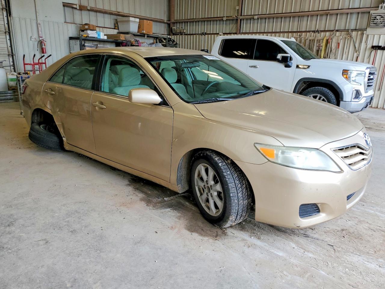 2011 Toyota Camry Le V6 Gold vin: 4T1BK3EK1BU619115