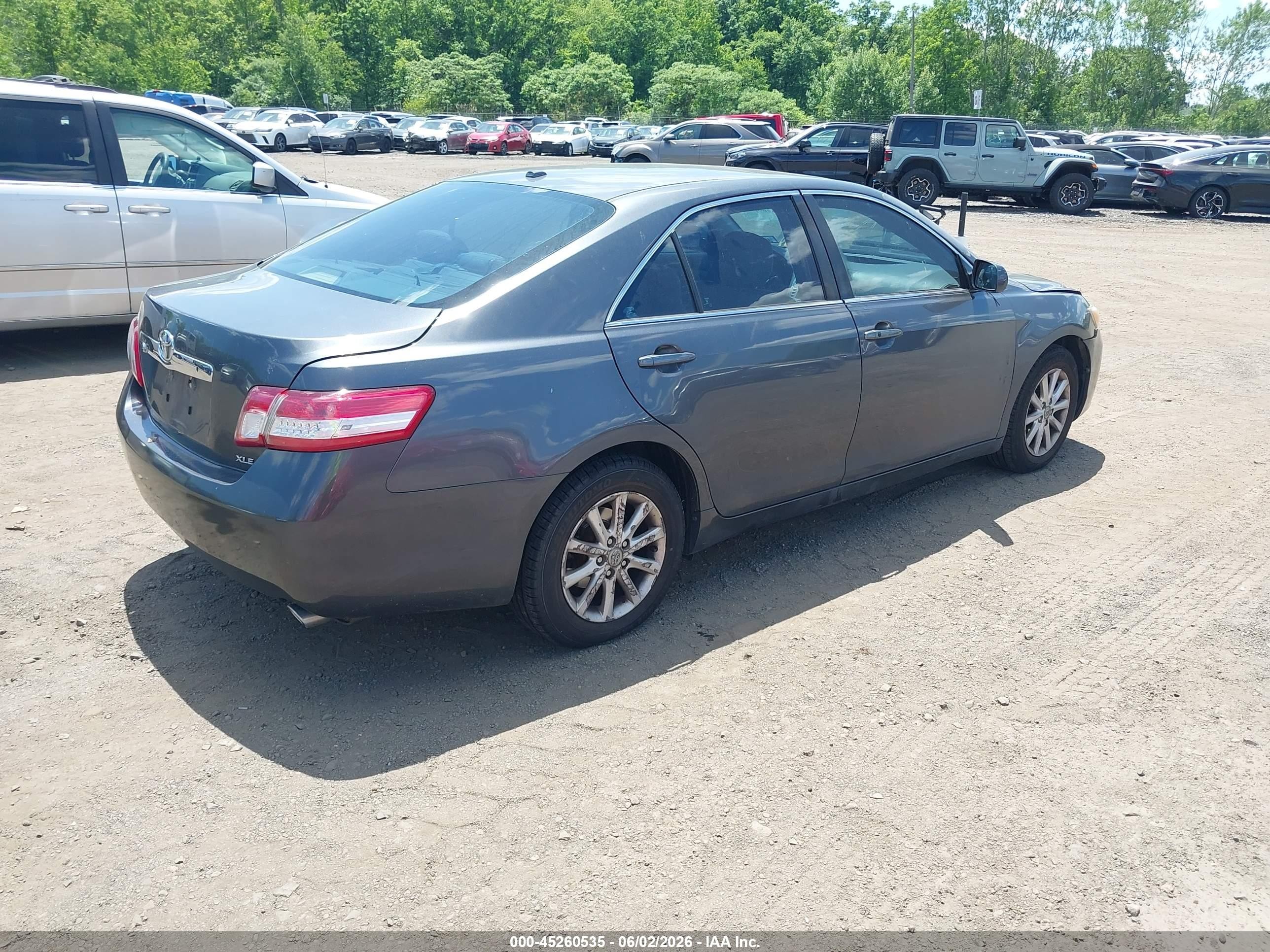 2011 Toyota Camry Xle V6 Gray vin: 4T1BK3EK1BU624525