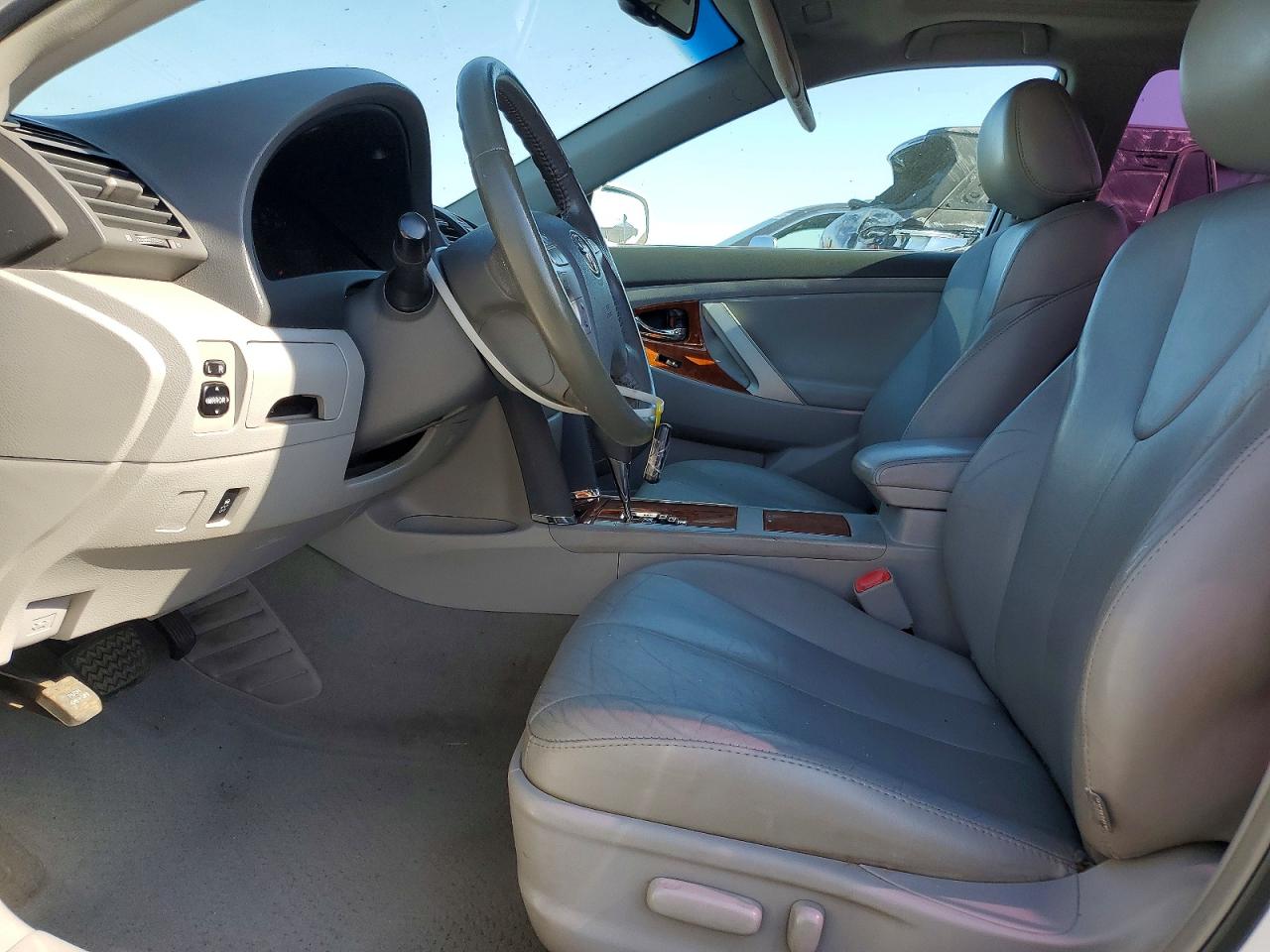 2011 Toyota Camry Xle V6 White vin: 4T1BK3EK1BU629627