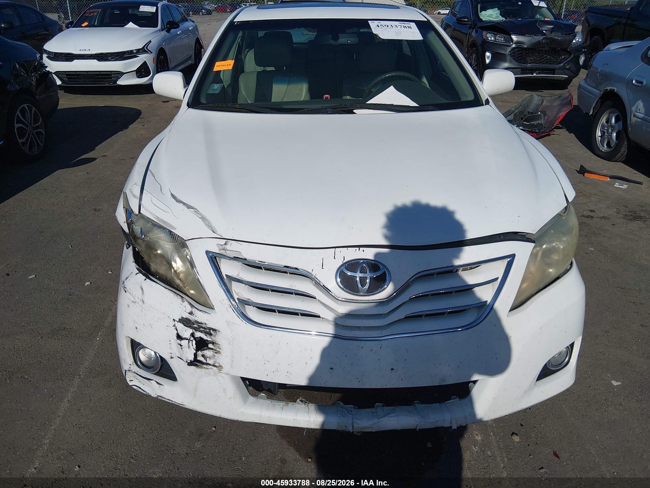 2010 Toyota Camry Xle V6 White vin: 4T1BK3EK2AU609255