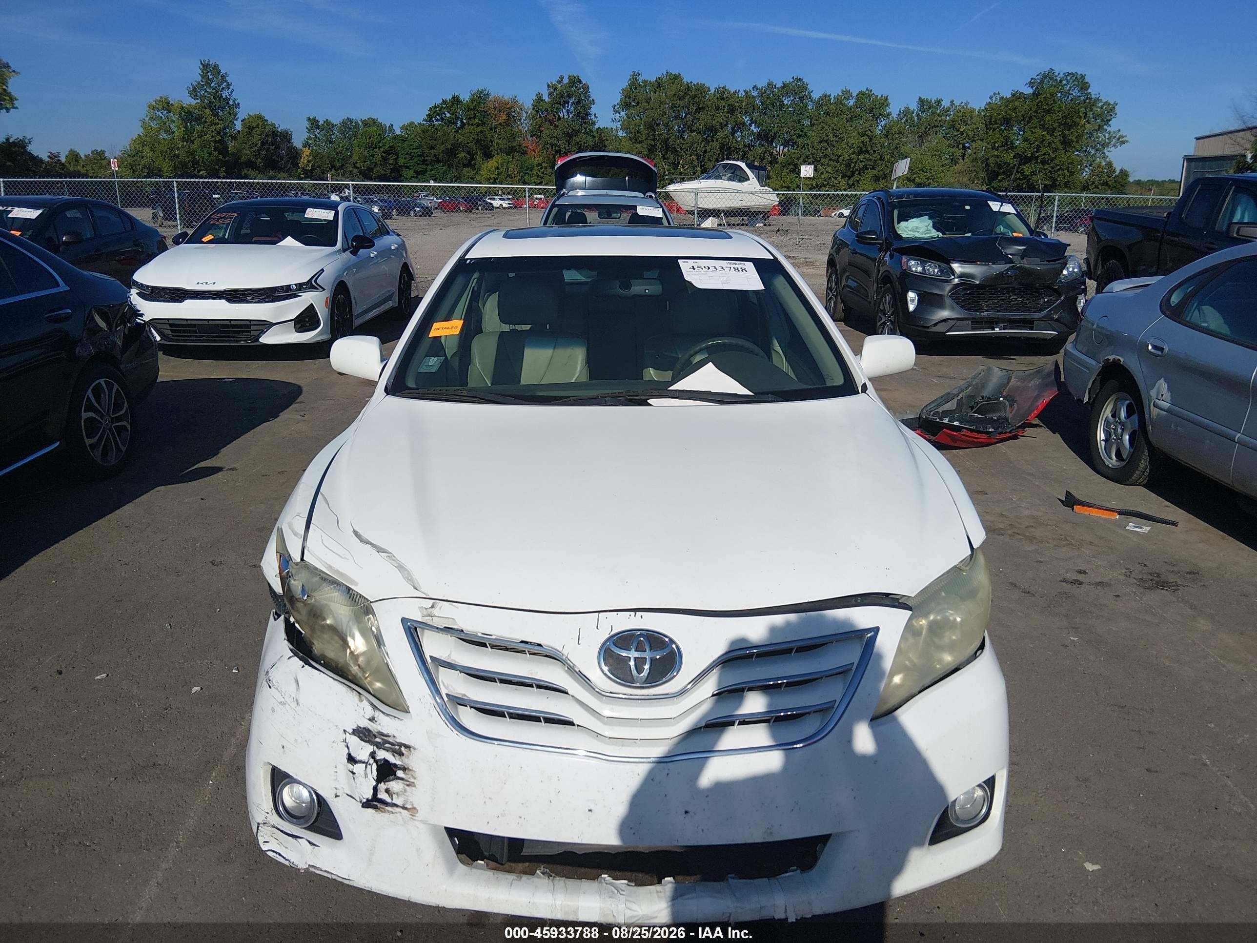 2010 Toyota Camry Xle V6 White vin: 4T1BK3EK2AU609255