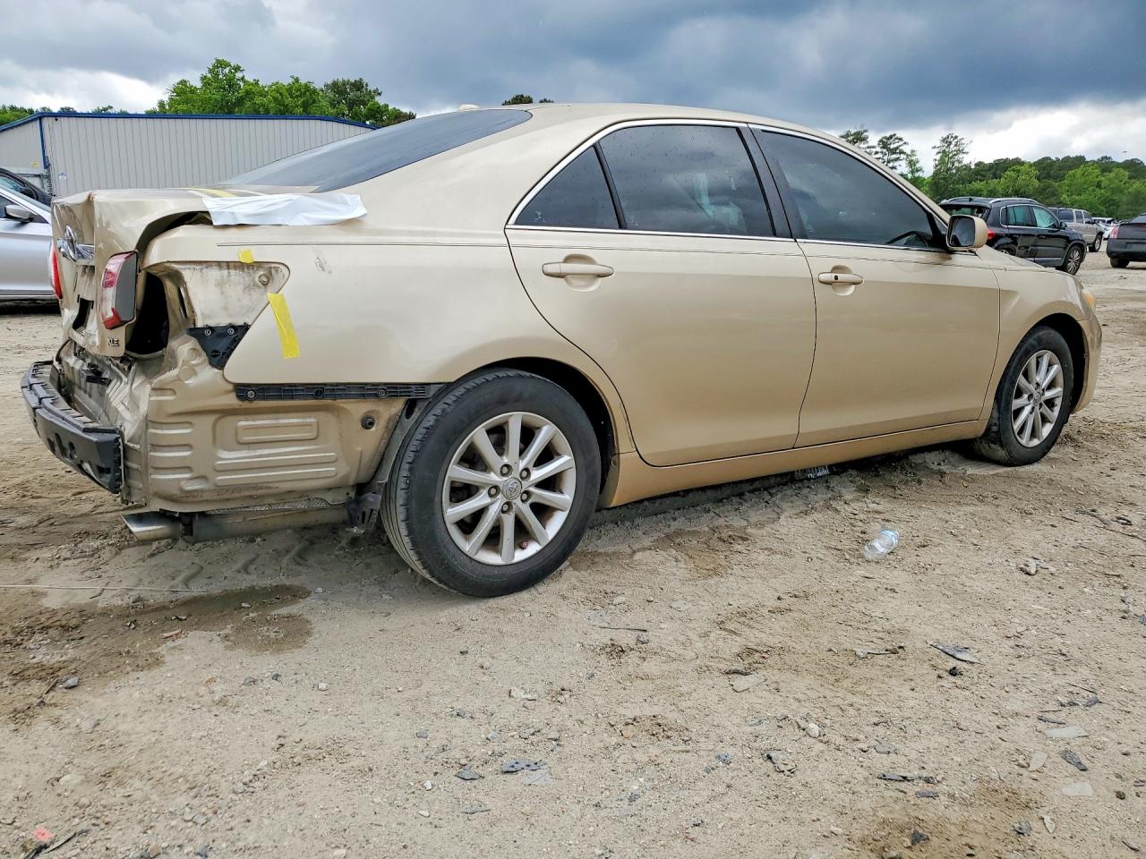 2011 Toyota Camry Gold vin: 4T1BK3EK2BU120744